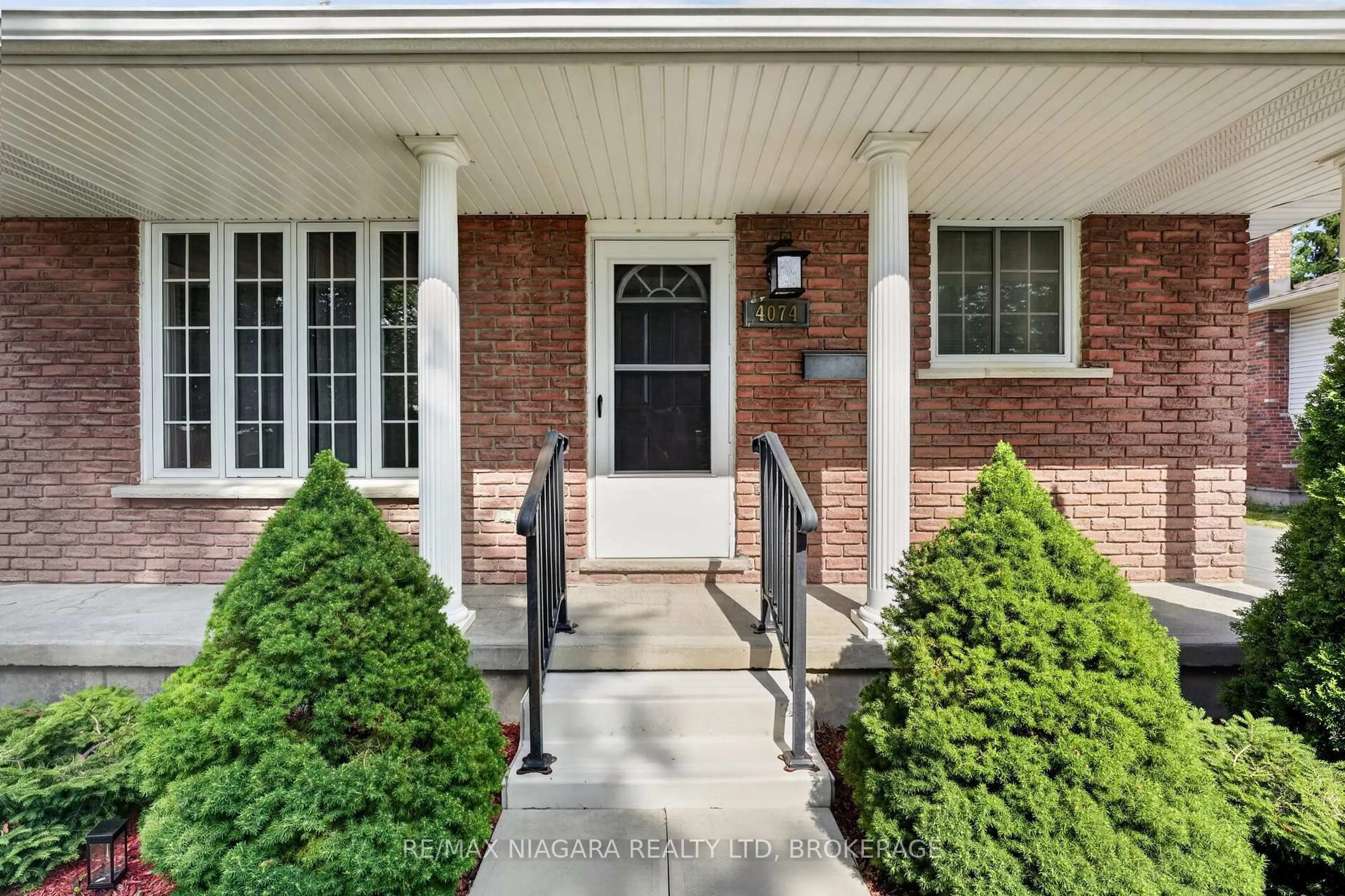 Unknown for 4074 Brookdale Dr, Niagara Falls Ontario L2H 2B3