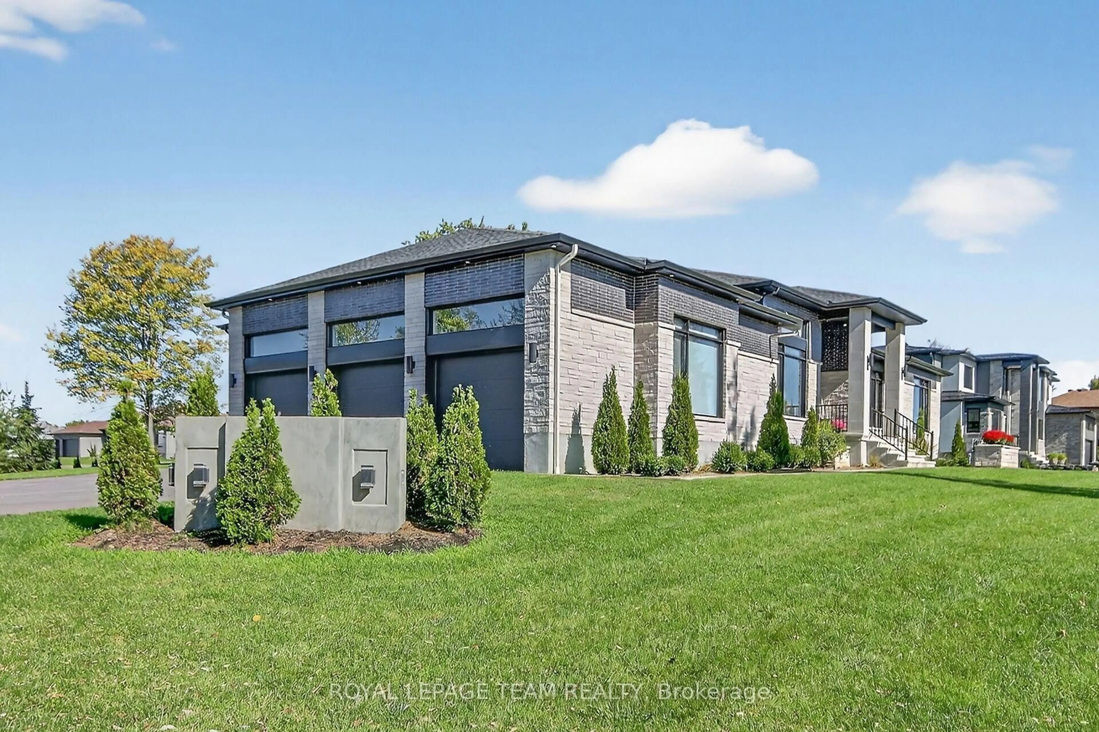 Home with brick exterior material, building for 6865 Pebble Trail Way, Ottawa Ontario K4P 0C4