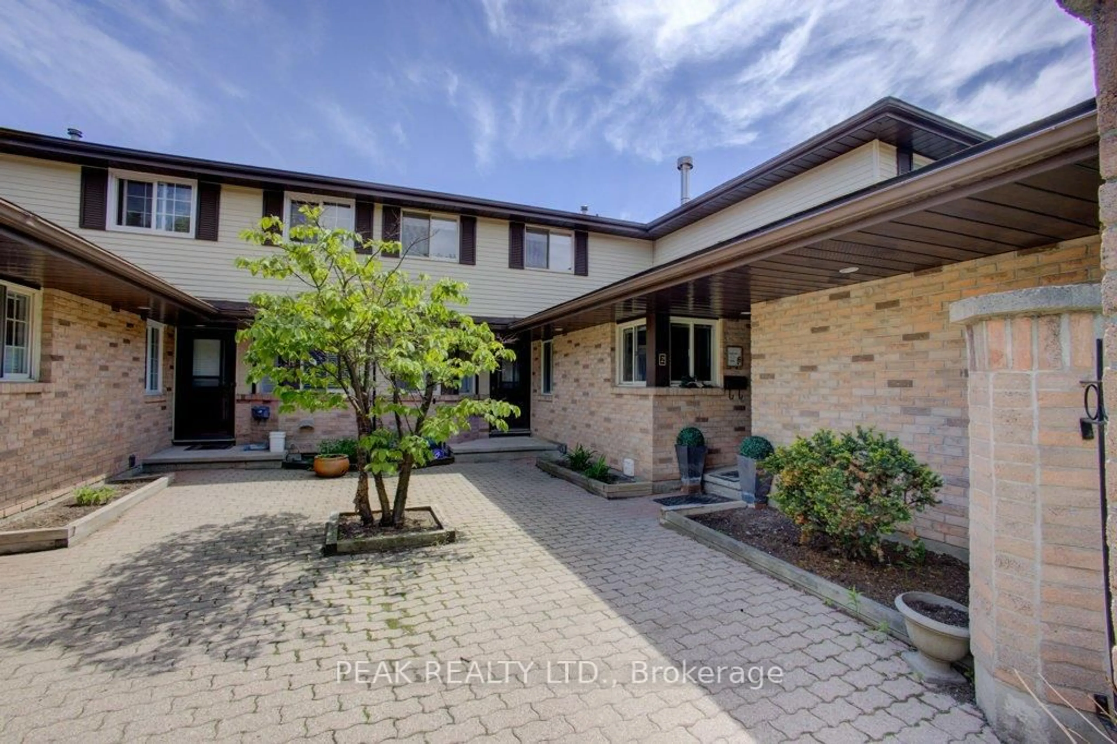 Home with brick exterior material, street for 464 Beechwood Pl #3, Waterloo Ontario N2T 1Z2