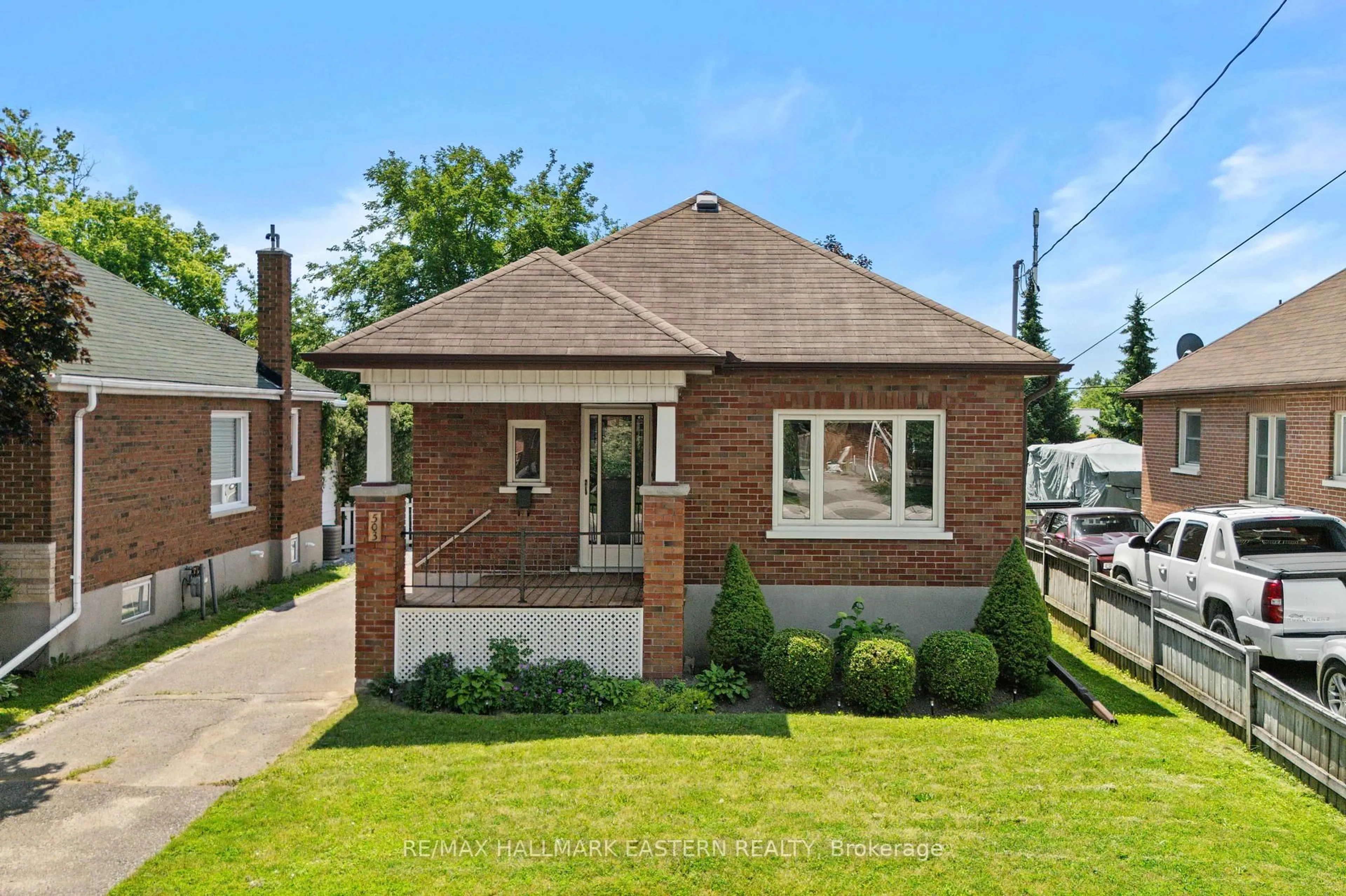 Home with brick exterior material, street for 503 Romaine St, Peterborough Ontario K9J 2C8