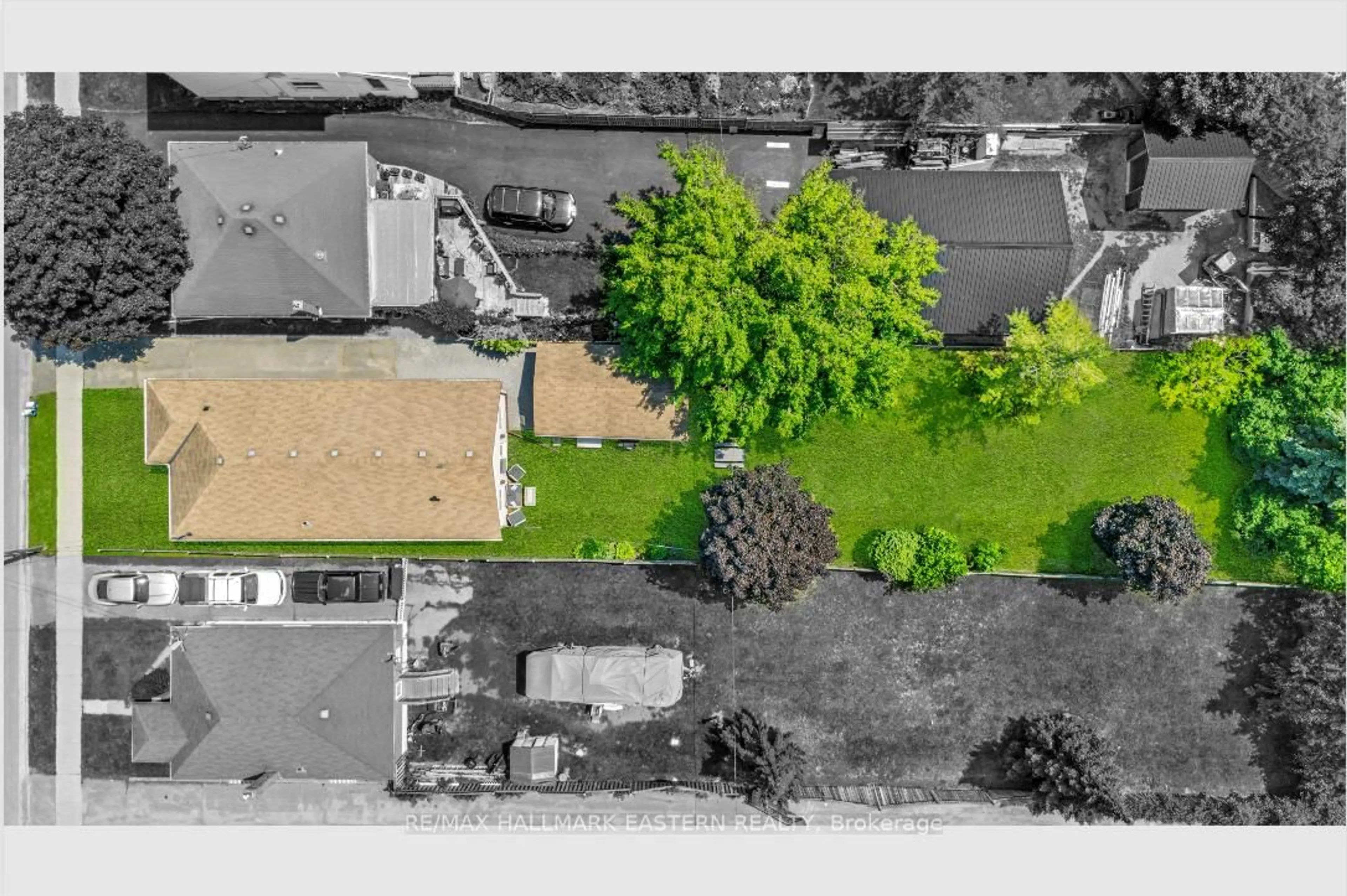 A pic from outside/outdoor area/front of a property/back of a property/a pic from drone, street for 503 Romaine St, Peterborough Ontario K9J 2C8