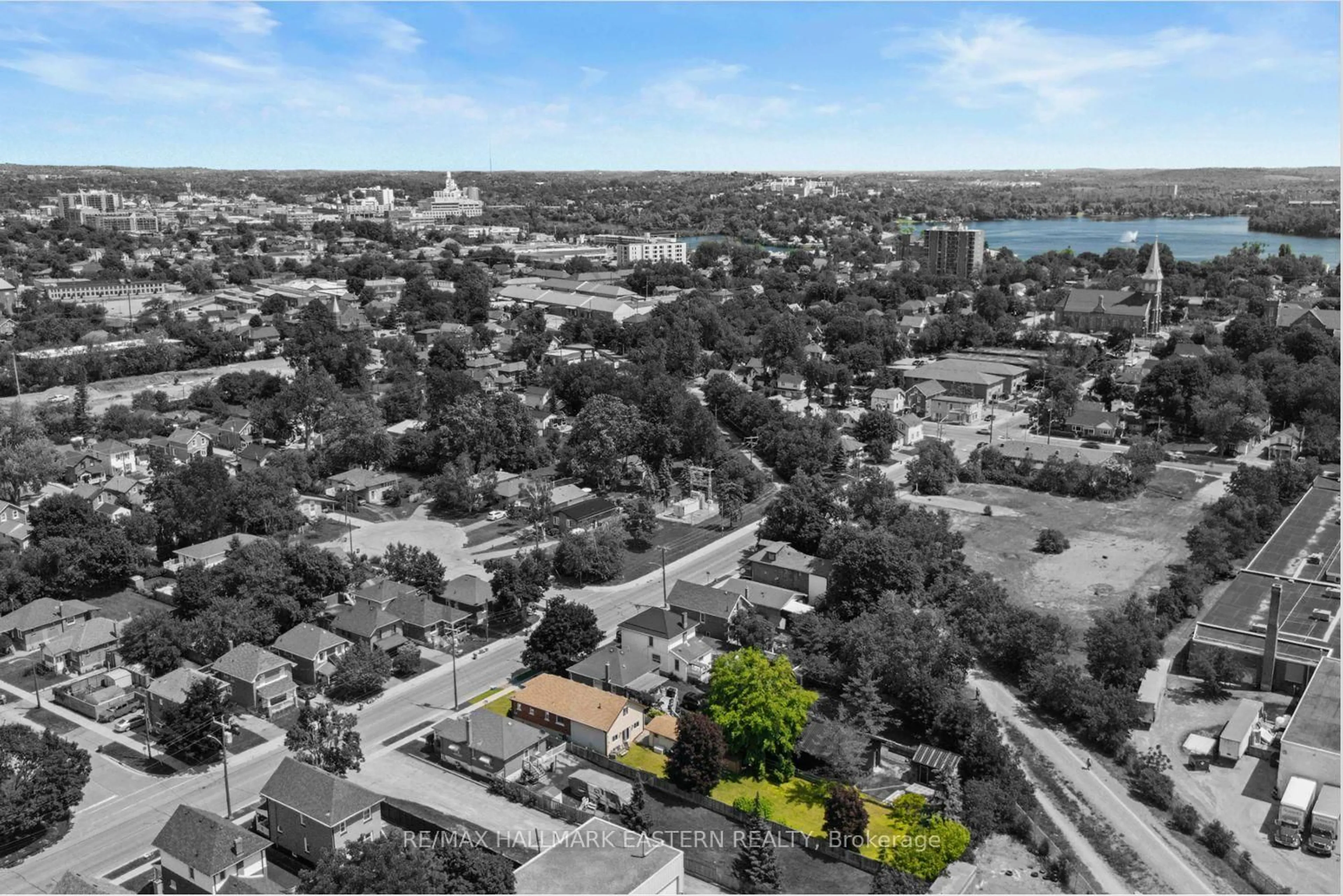 A pic from outside/outdoor area/front of a property/back of a property/a pic from drone, street for 503 Romaine St, Peterborough Ontario K9J 2C8