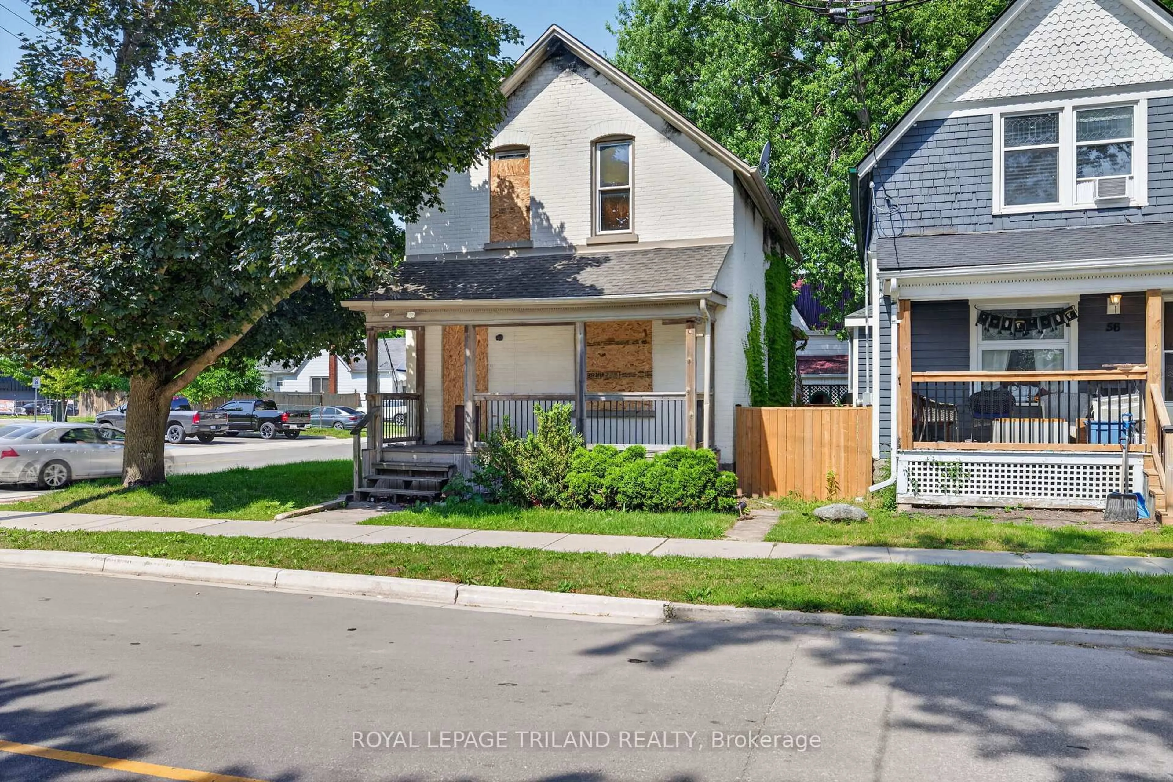 Unknown for 54 St Catharine St, St. Thomas Ontario N5P 2W1