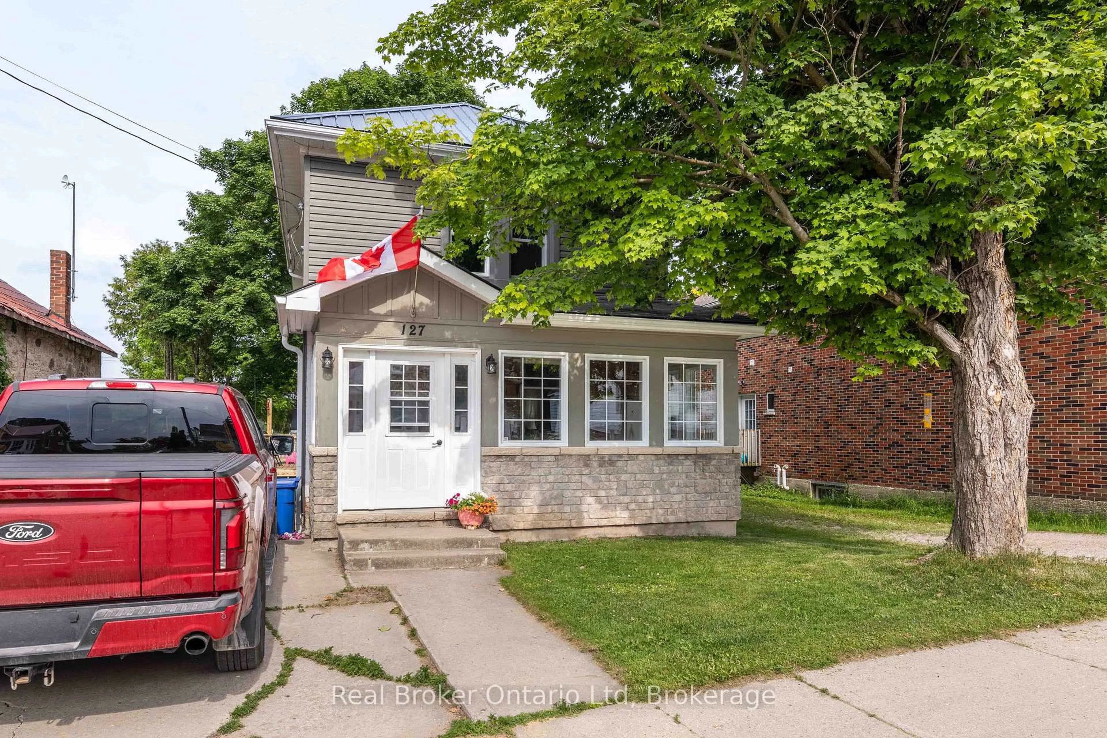 Unknown for 127 Garafraxa St, Chatsworth Ontario N0H 1G0