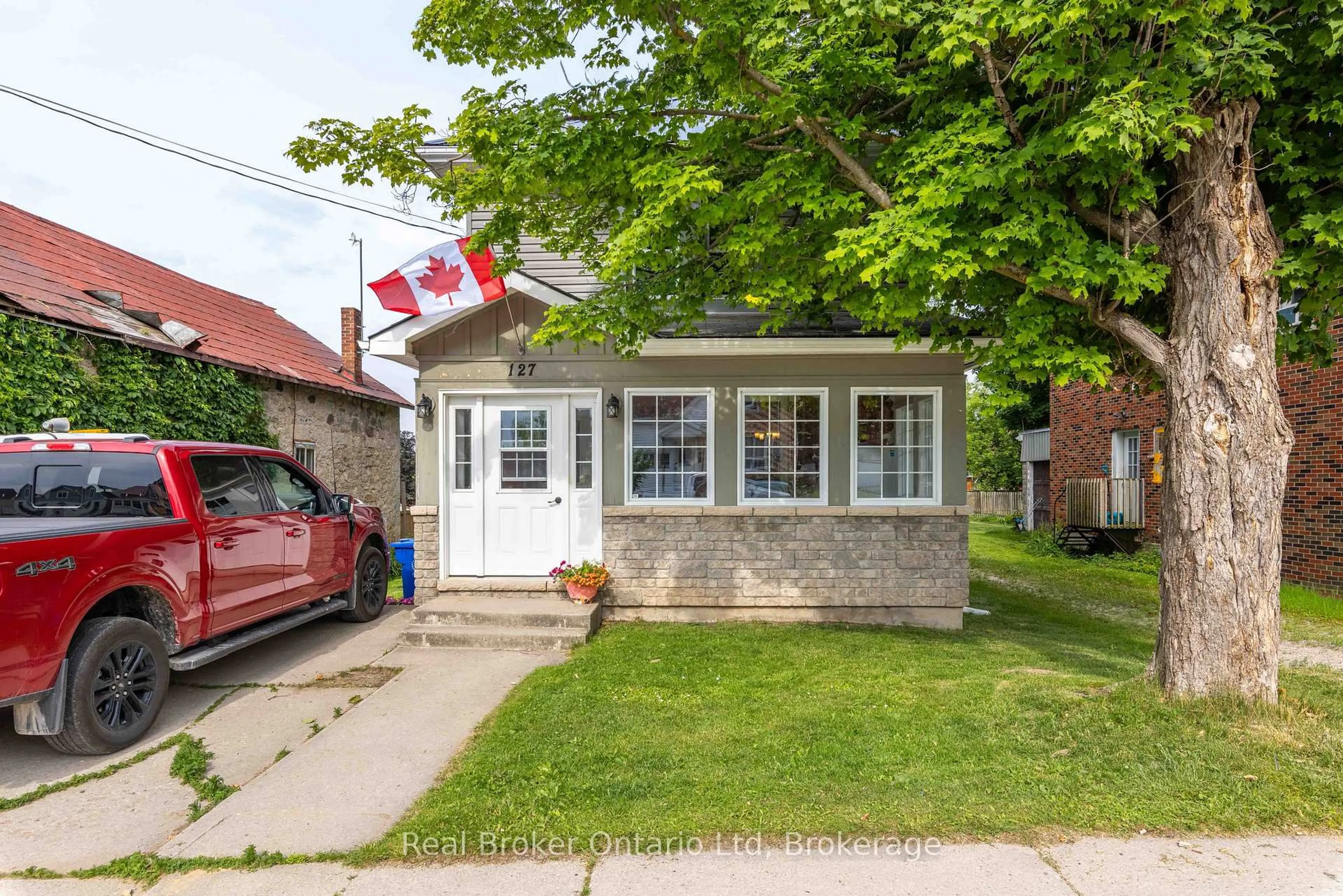 Unknown for 127 Garafraxa St, Chatsworth Ontario N0H 1G0