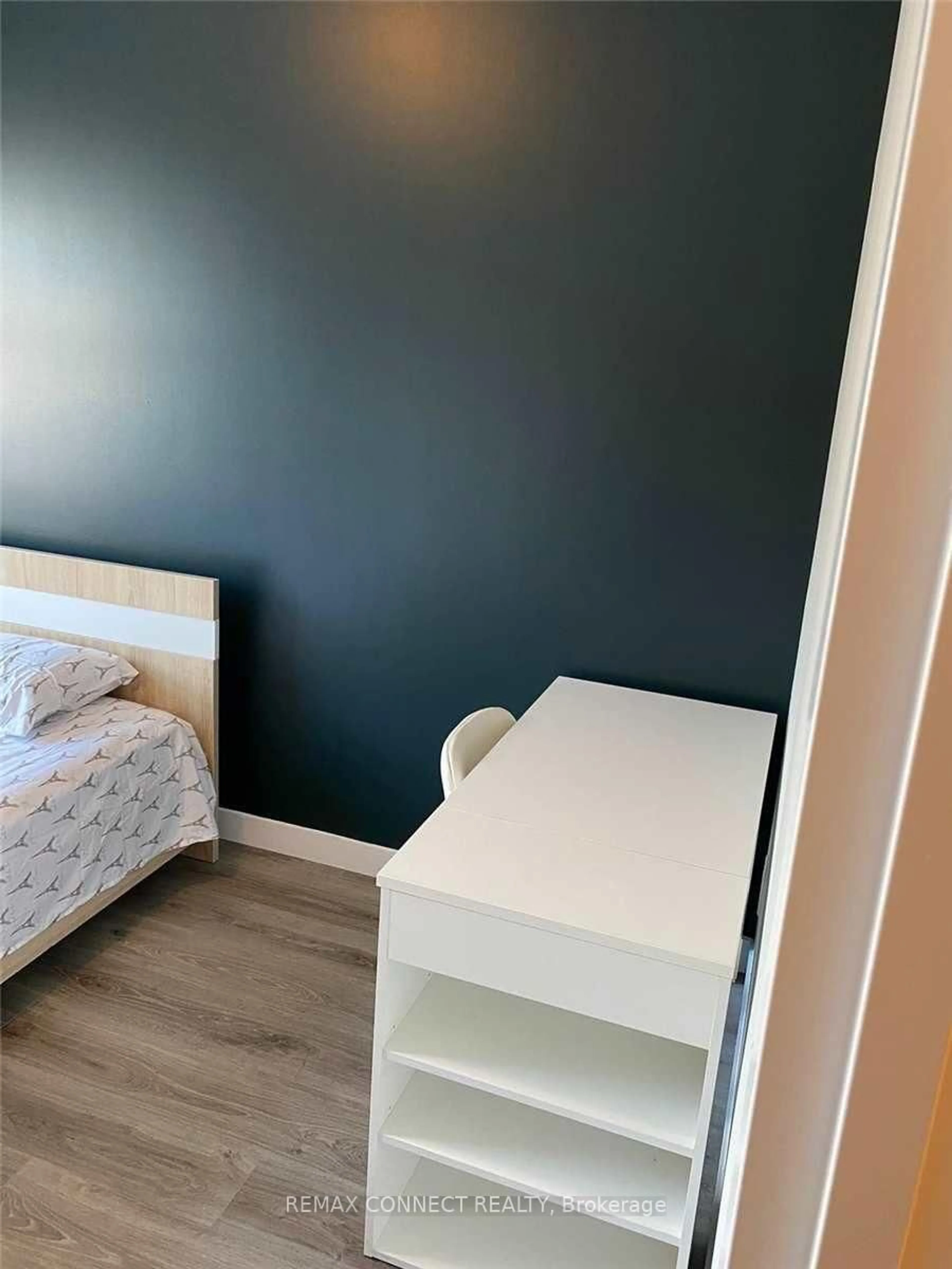 A pic of a room for 318 Spruce St #1010, Waterloo Ontario N2L 3M7
