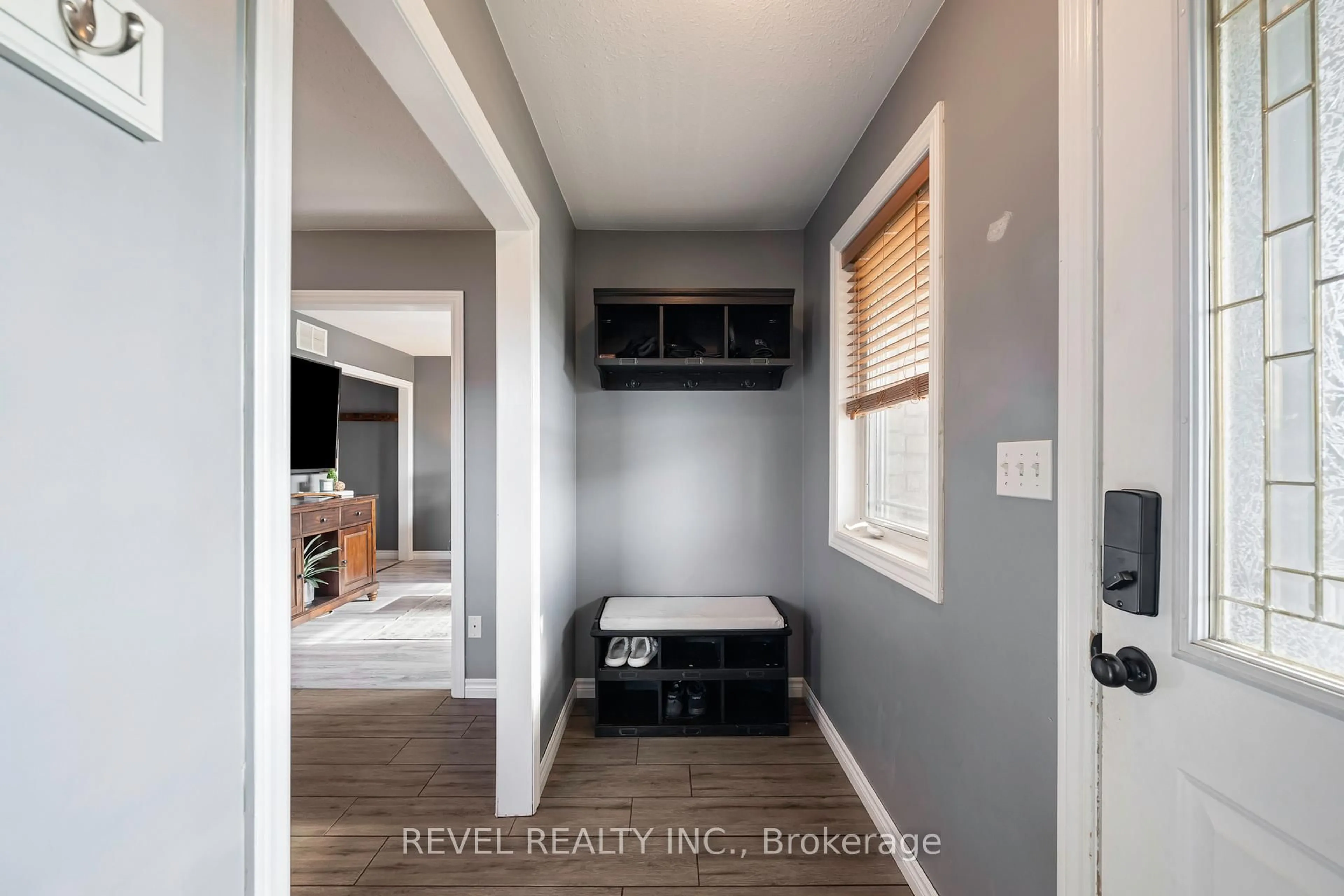 Indoor entryway for 771 Princess St, Wellington North Ontario N0G 2L3