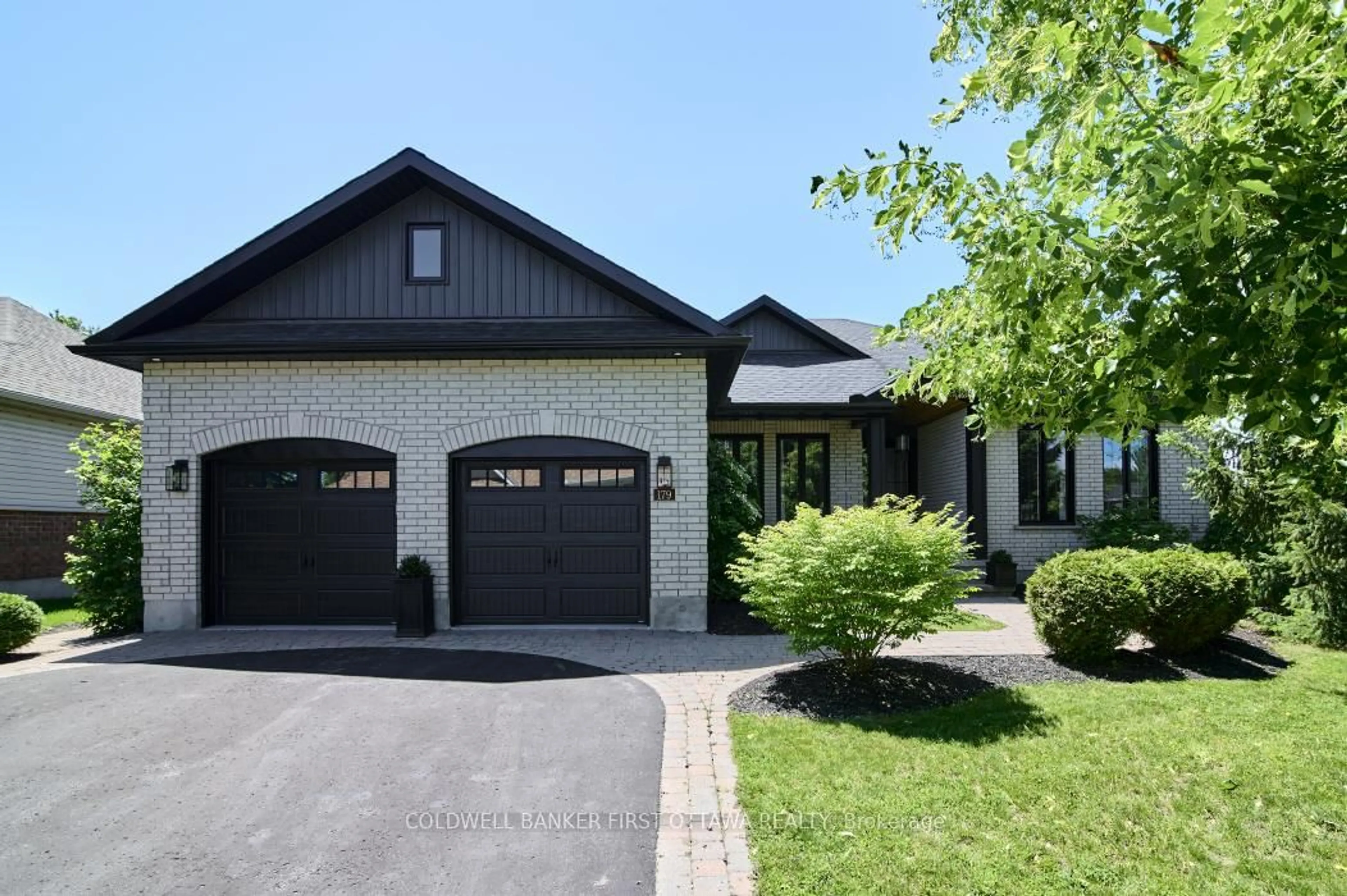 Home with brick exterior material, street for 179 Glenncastle Dr, Carp Ontario K0A 1L0