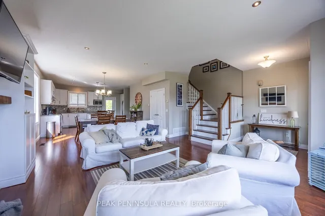 100 Backus Dr, Norfolk 4