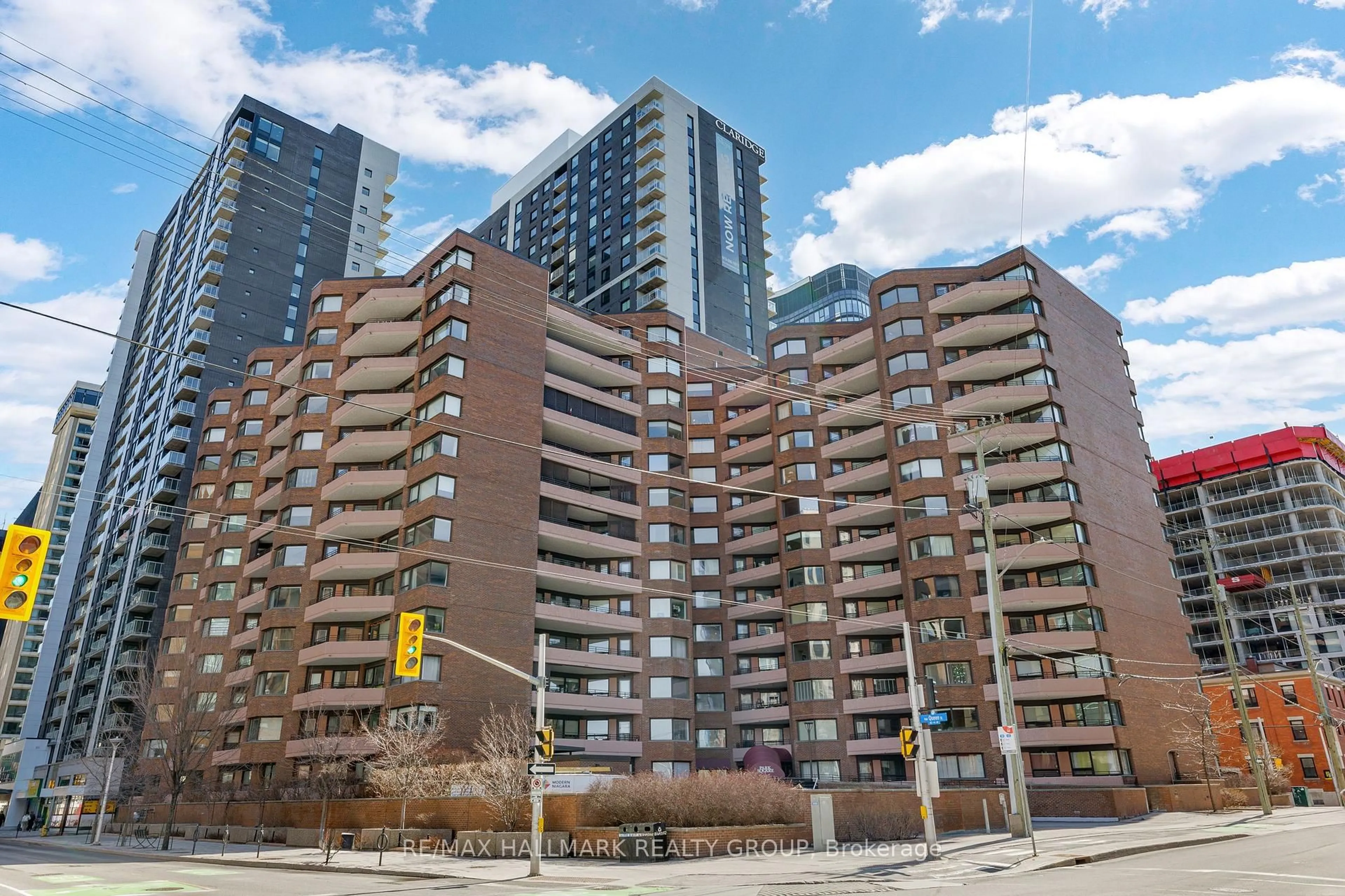 Patio, unknown for 151 Bay St #810, Ottawa Ontario K1R 7T2