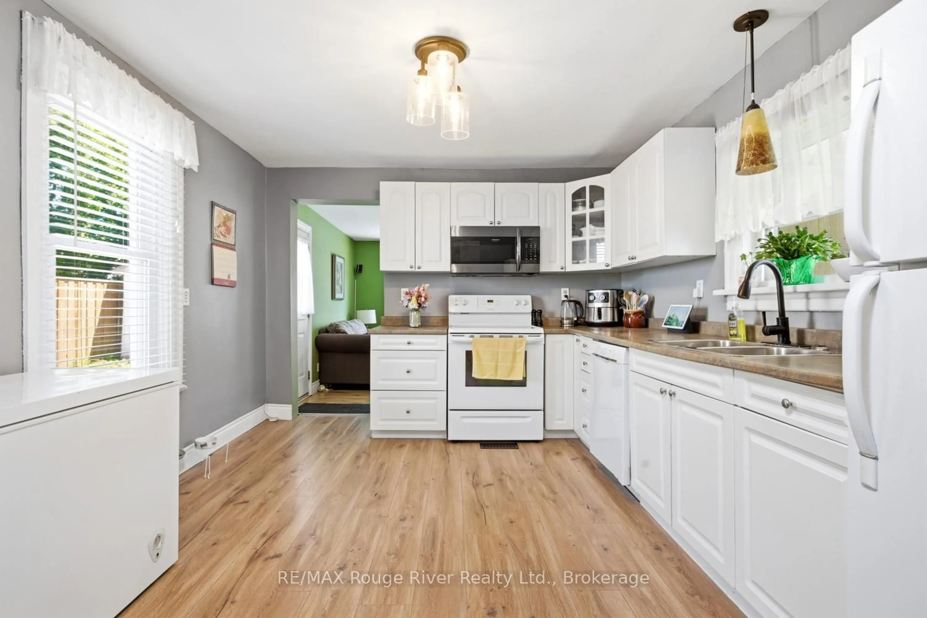 Open concept kitchen, unknown for 111 Lingham St, Belleville Ontario K8N 3T1