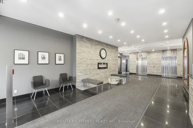 135 James St #802, Hamilton 2