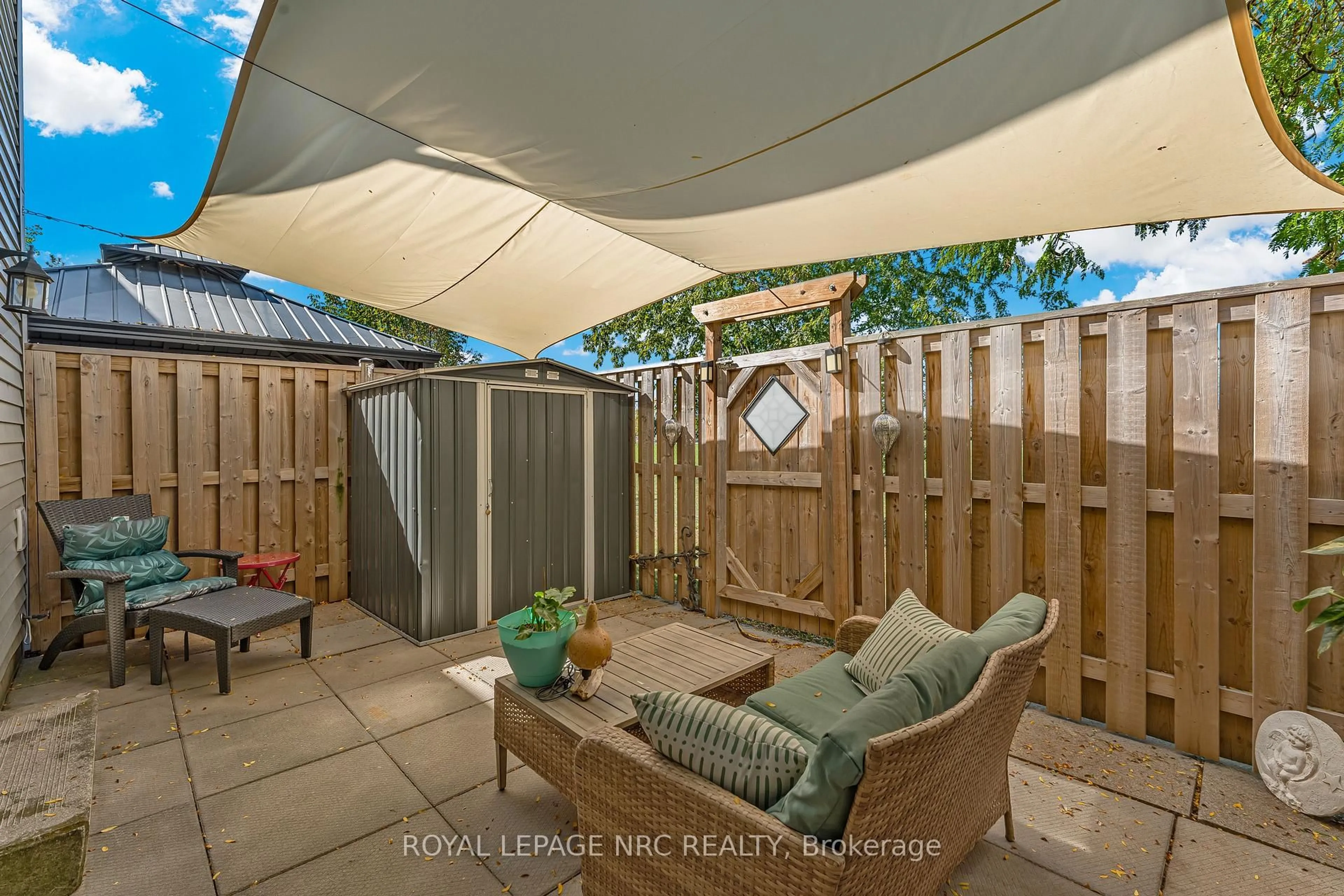 Patio, street for 65 Dorchester Blvd #40, St. Catharines Ontario L2M 7T1