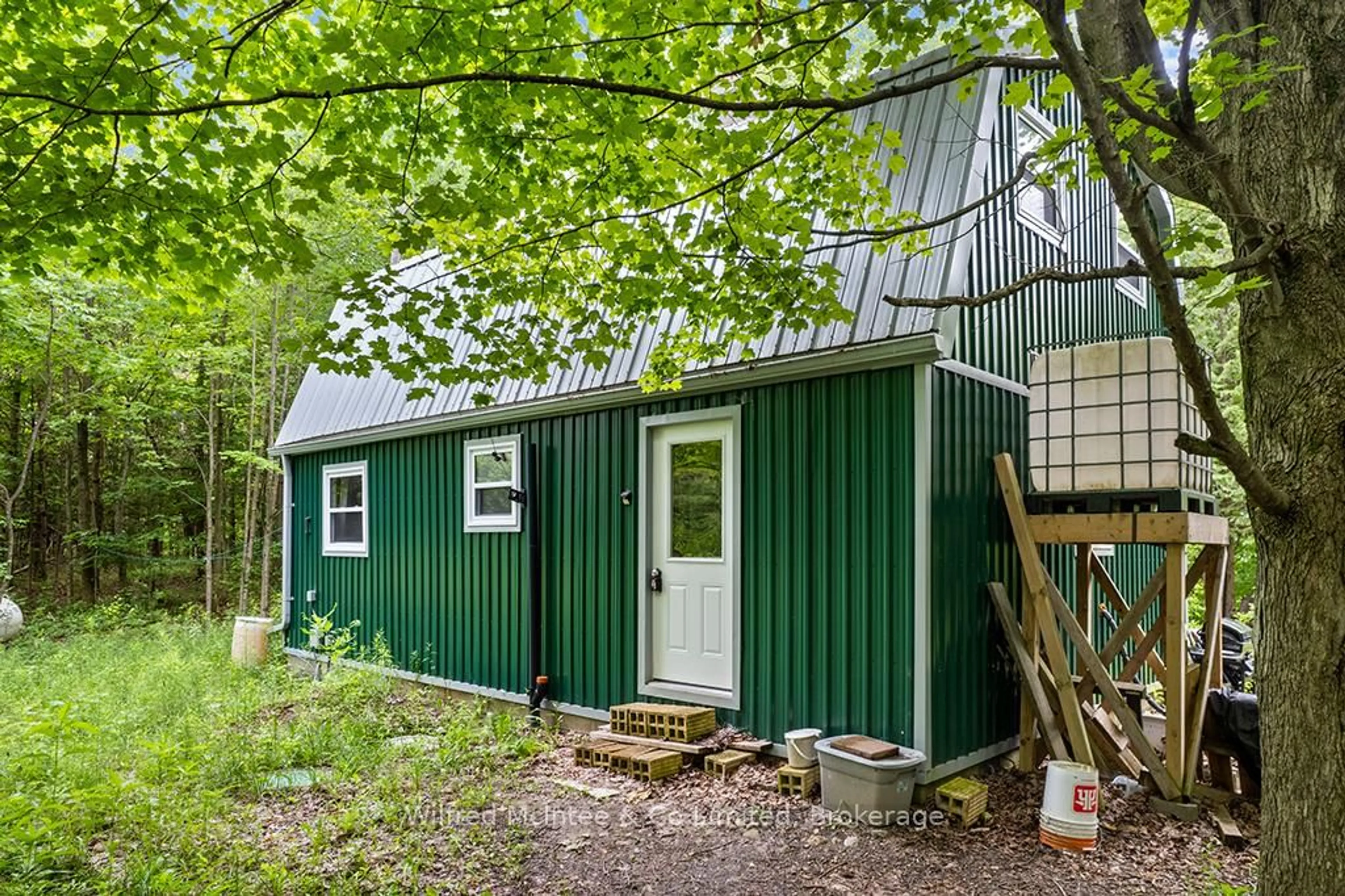 Shed for 302075 CONCESSION 2 Sdrd, West Grey Ontario N4N 3B8