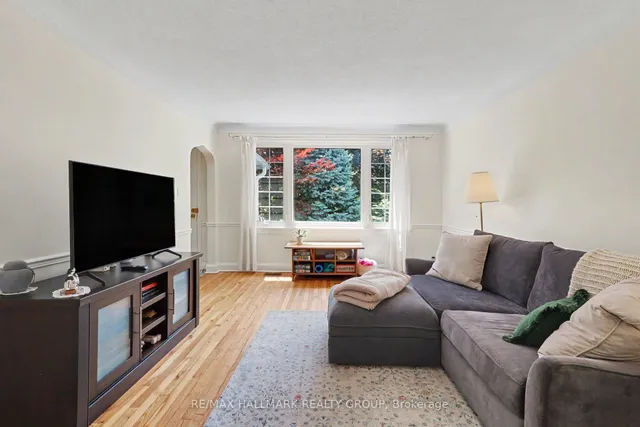 99 Dagmar Ave, Ottawa 3