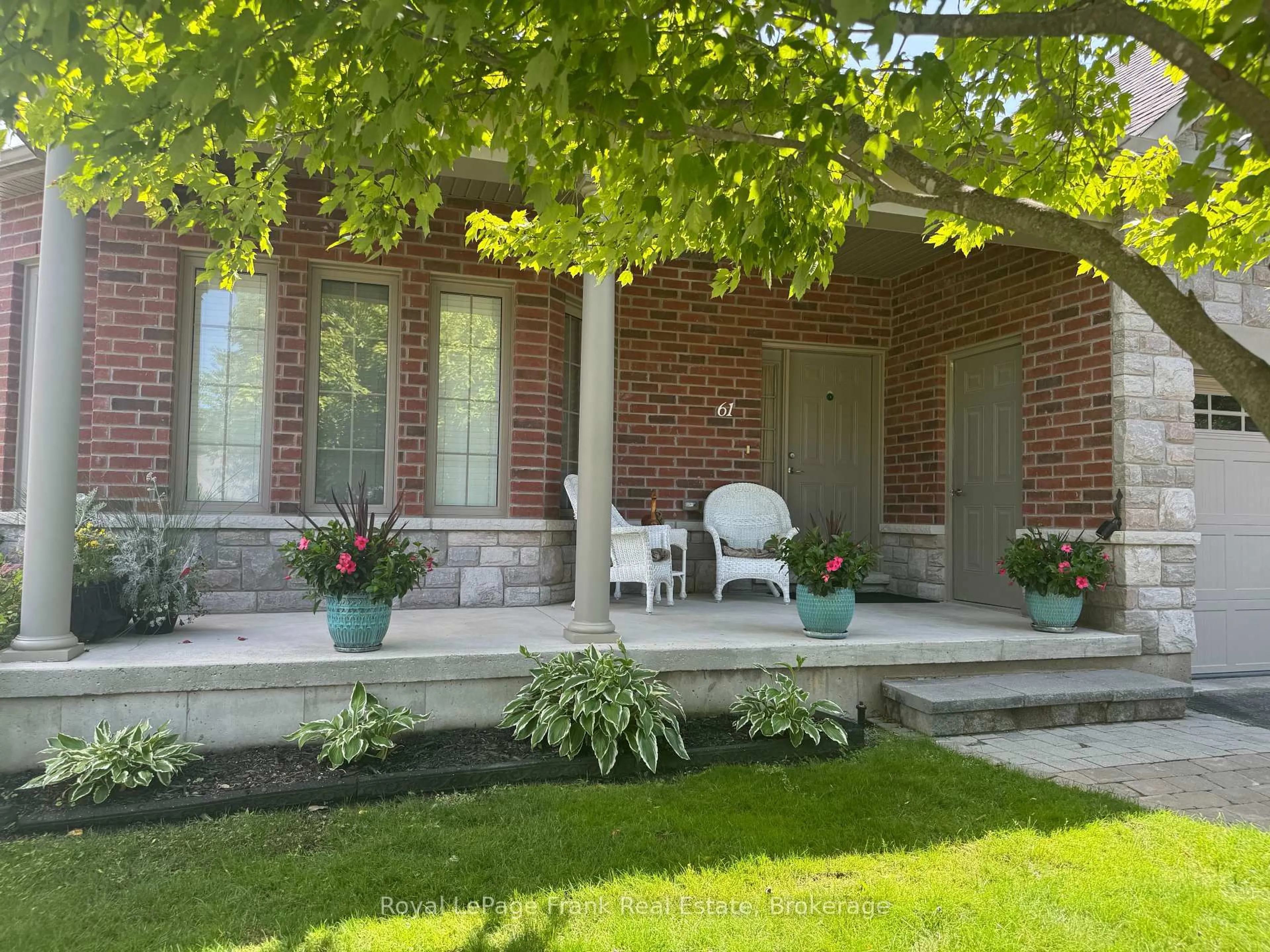 Patio, street for 61 Reid St, Selwyn Ontario K0L 2H0
