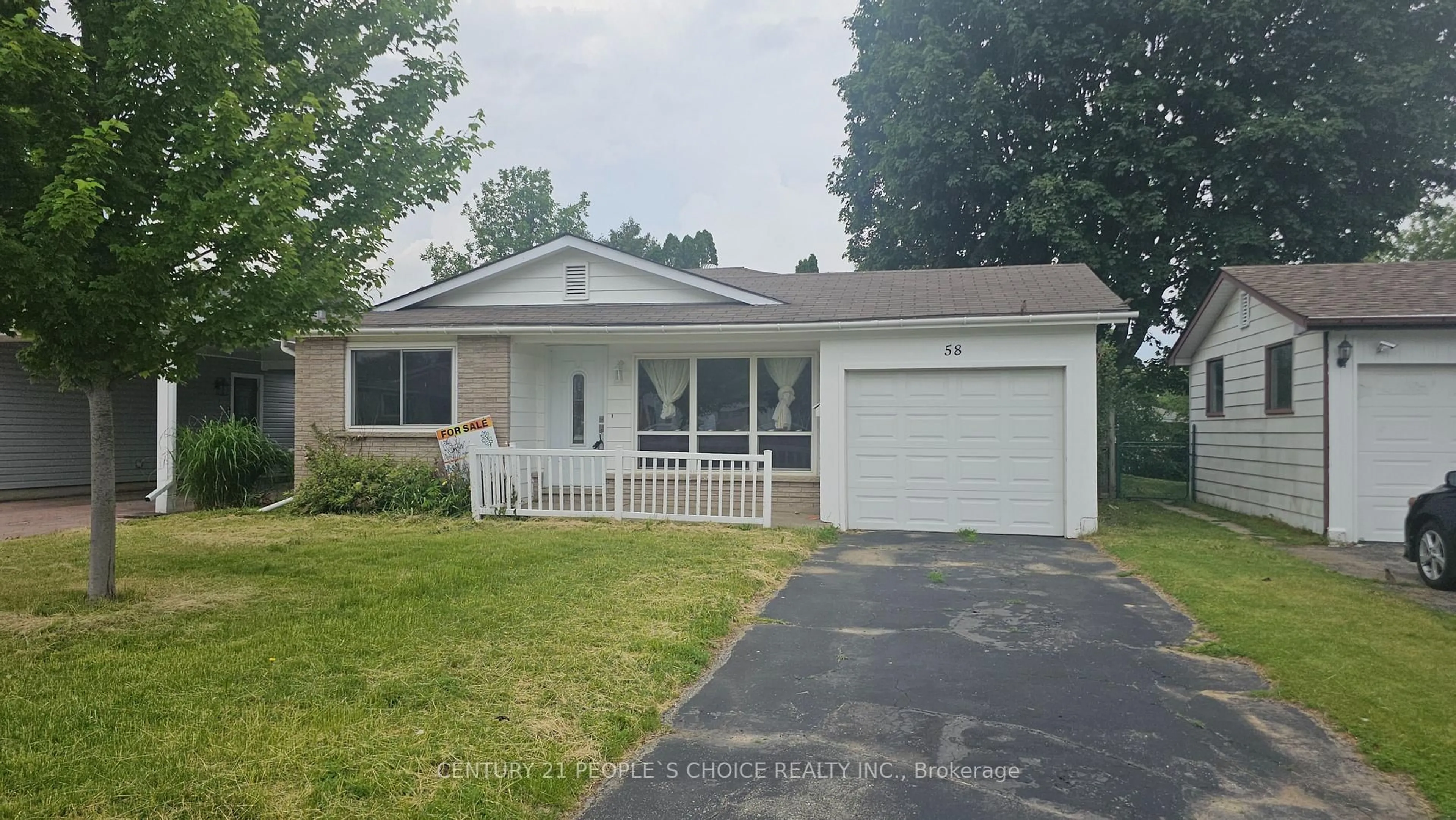 Home with vinyl exterior material, street for 58 Belwood Cres, Kitchener Ontario N2C 1Z3