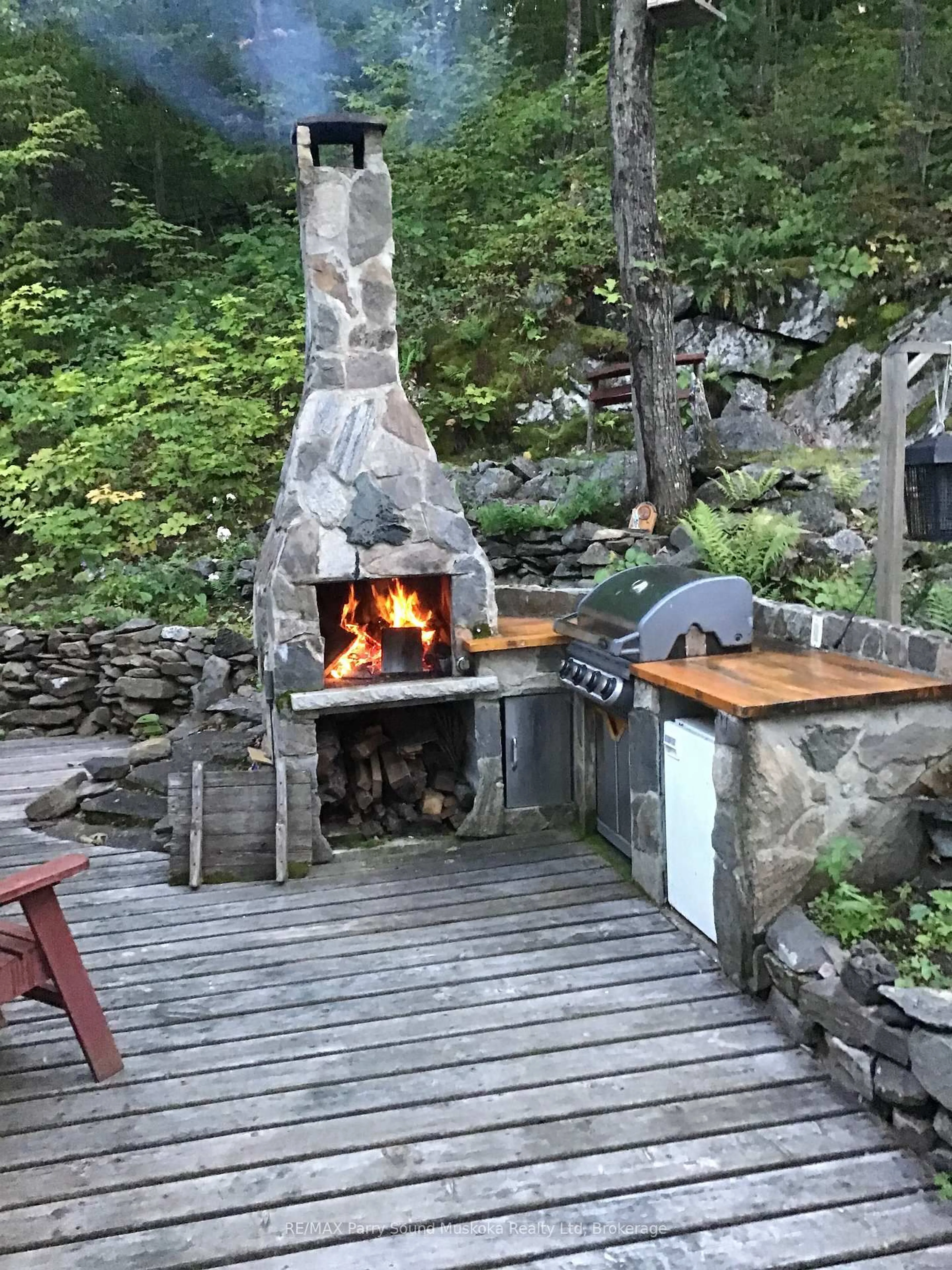 Patio, street for 422 Duck Lake, Parry Sound Remote Area Ontario P0H 1Y0
