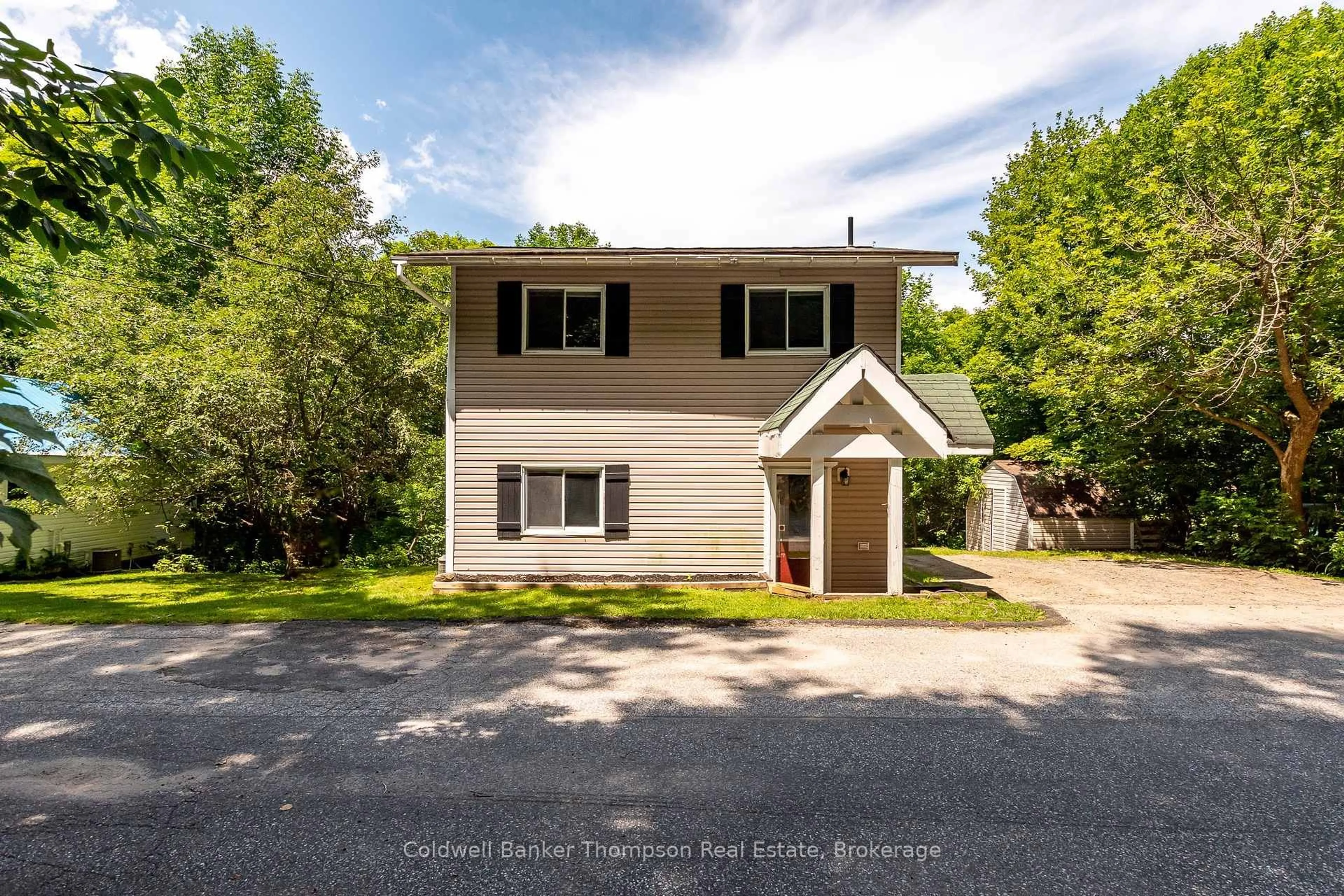 Unknown for 16 Walpole St, Huntsville Ontario P1H 1V3