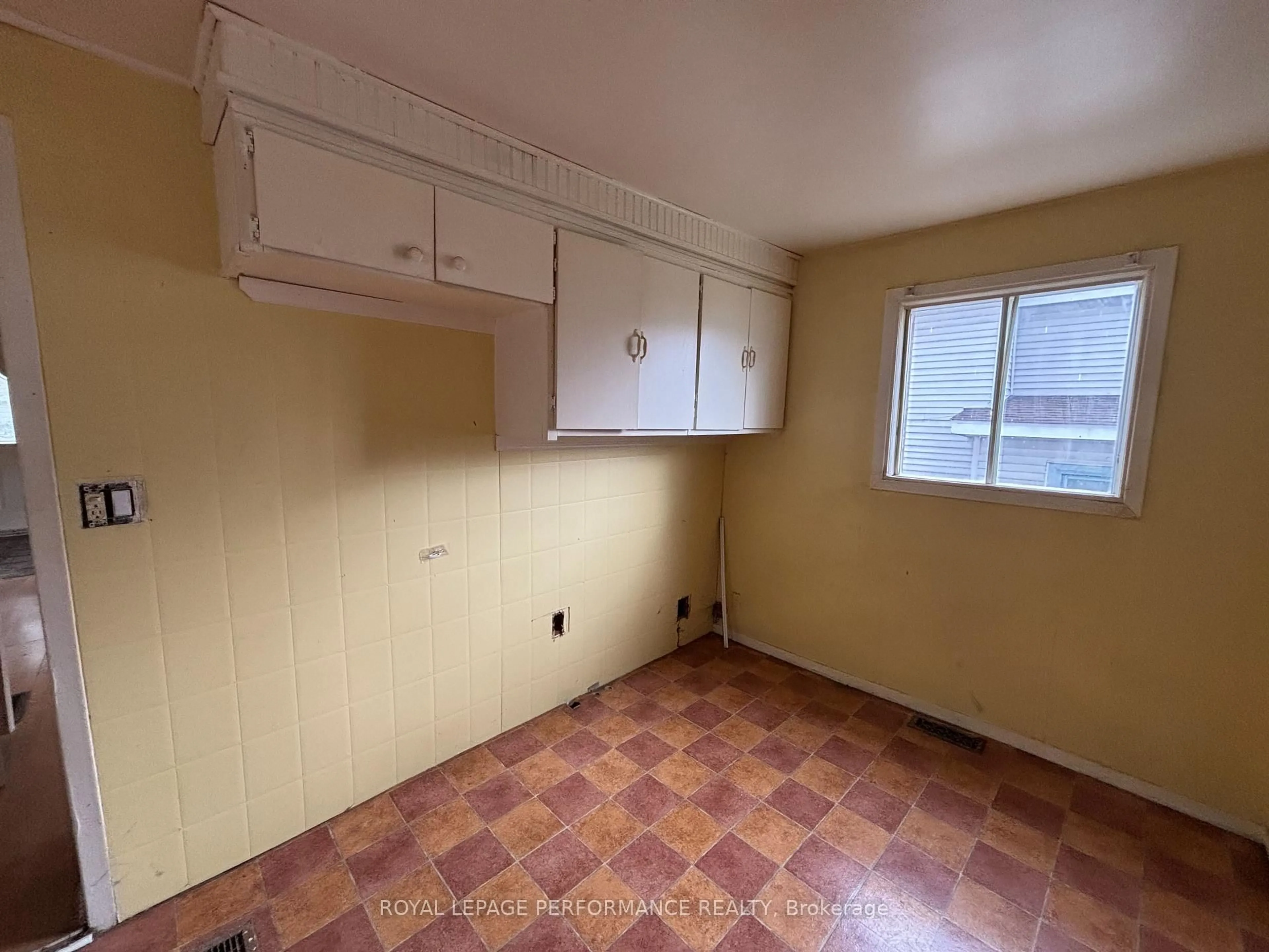 A pic of a room for 308 Genevieve St, Hawkesbury Ontario K6A 2L9