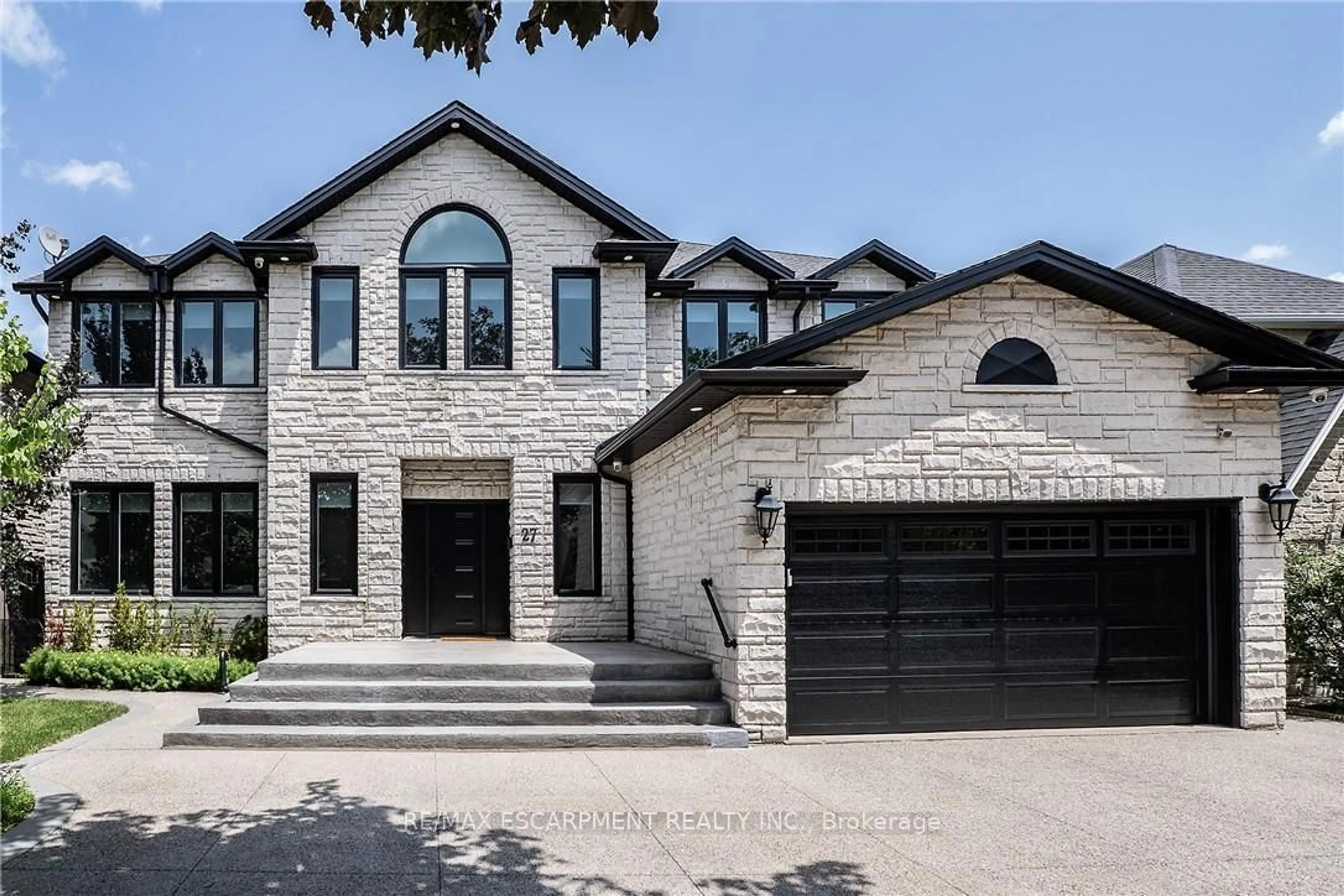 Home with brick exterior material, street for 27 Elodia Crt, Hamilton Ontario L9C 7R2