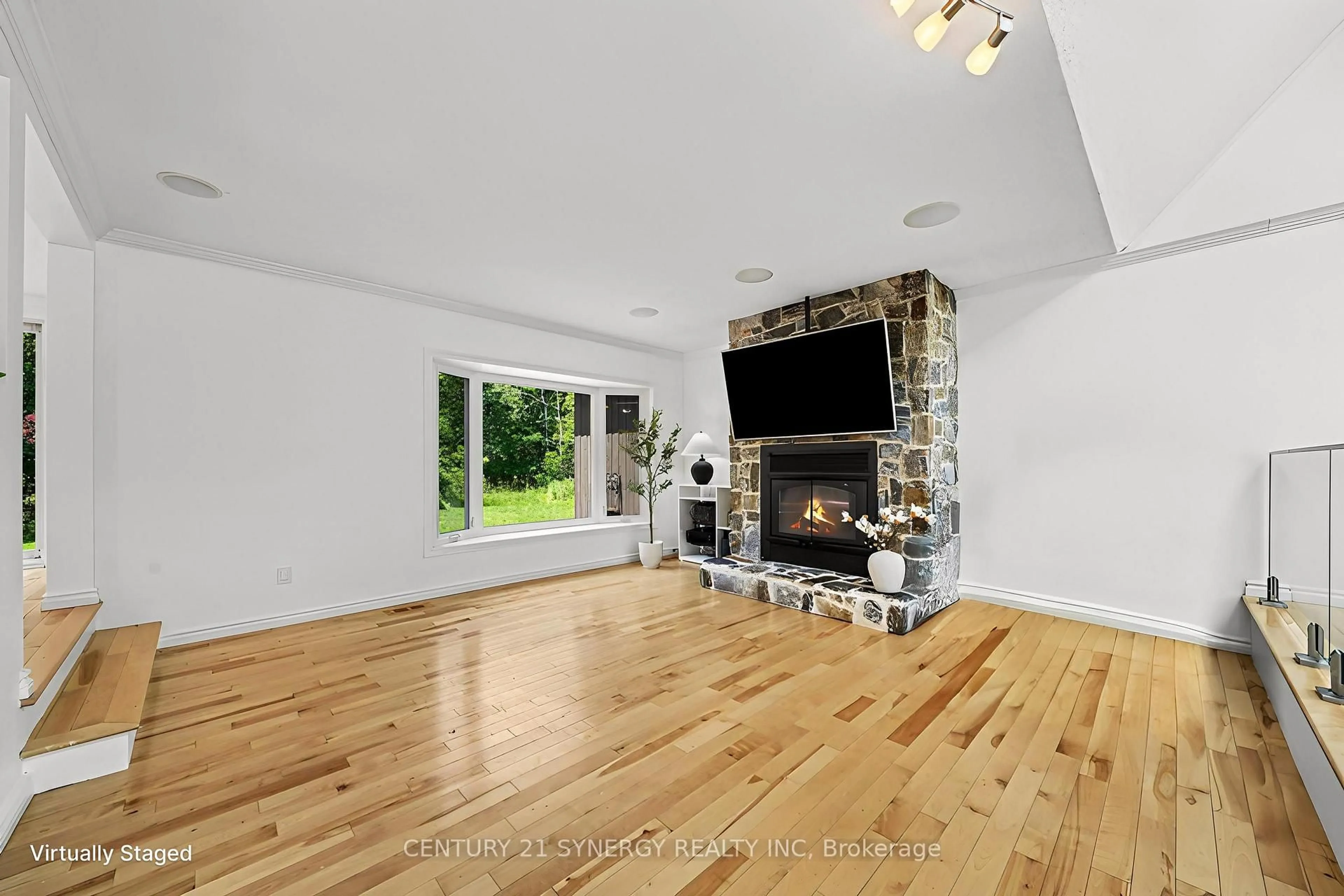 Unknown for 105 IRONWOOD Crt, Ottawa Ontario K0A 1T0