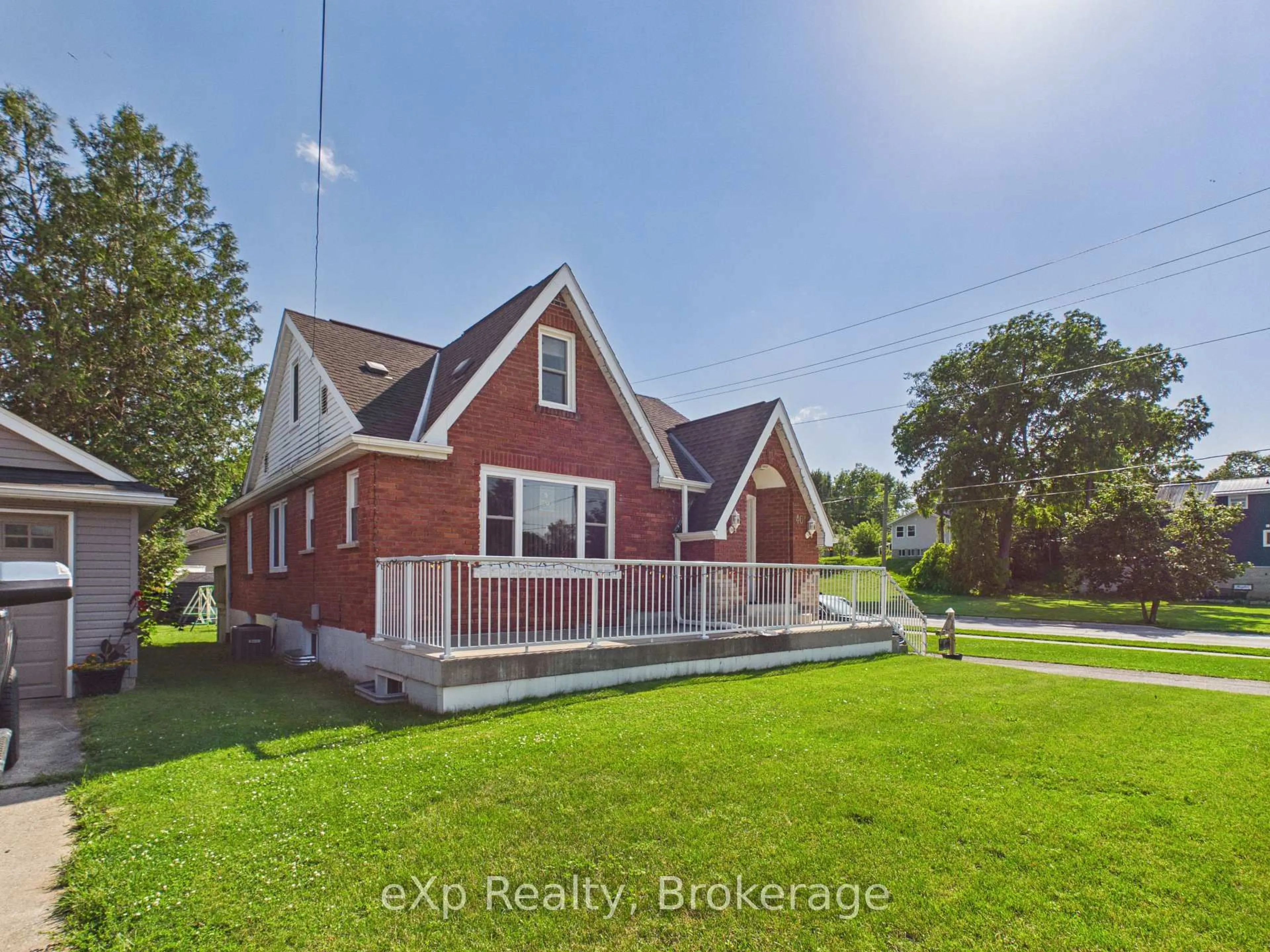A pic from outside/outdoor area/front of a property/back of a property/a pic from drone, water/lake/river/ocean view for 401 Prince St, Brockton Ontario N0G 2V0