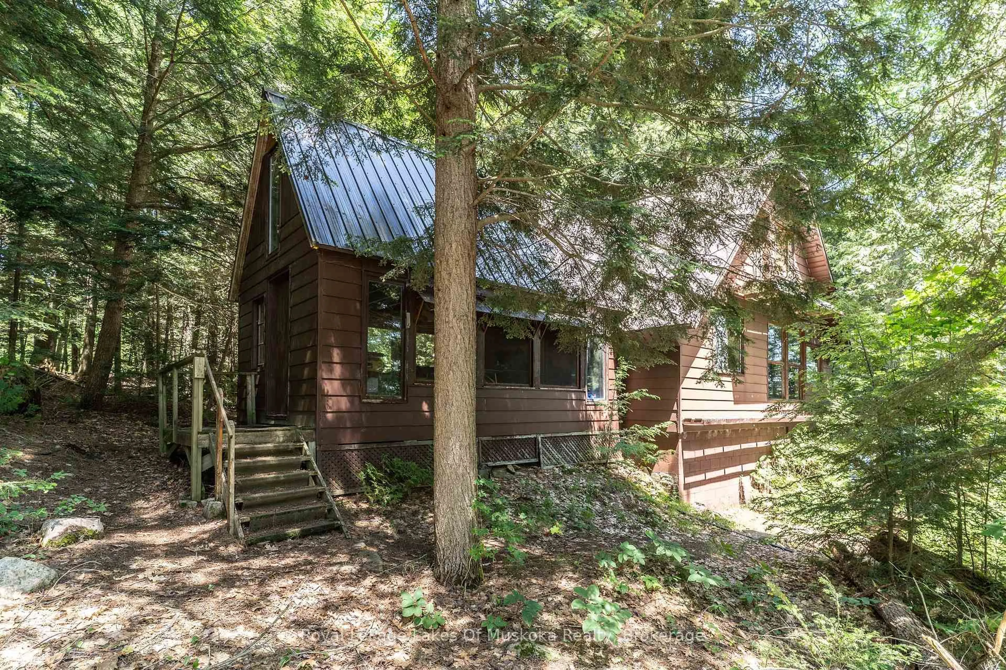 Shed for 19687 Kawagama North Shore, Algonquin Highlands Ontario P0A 1E0