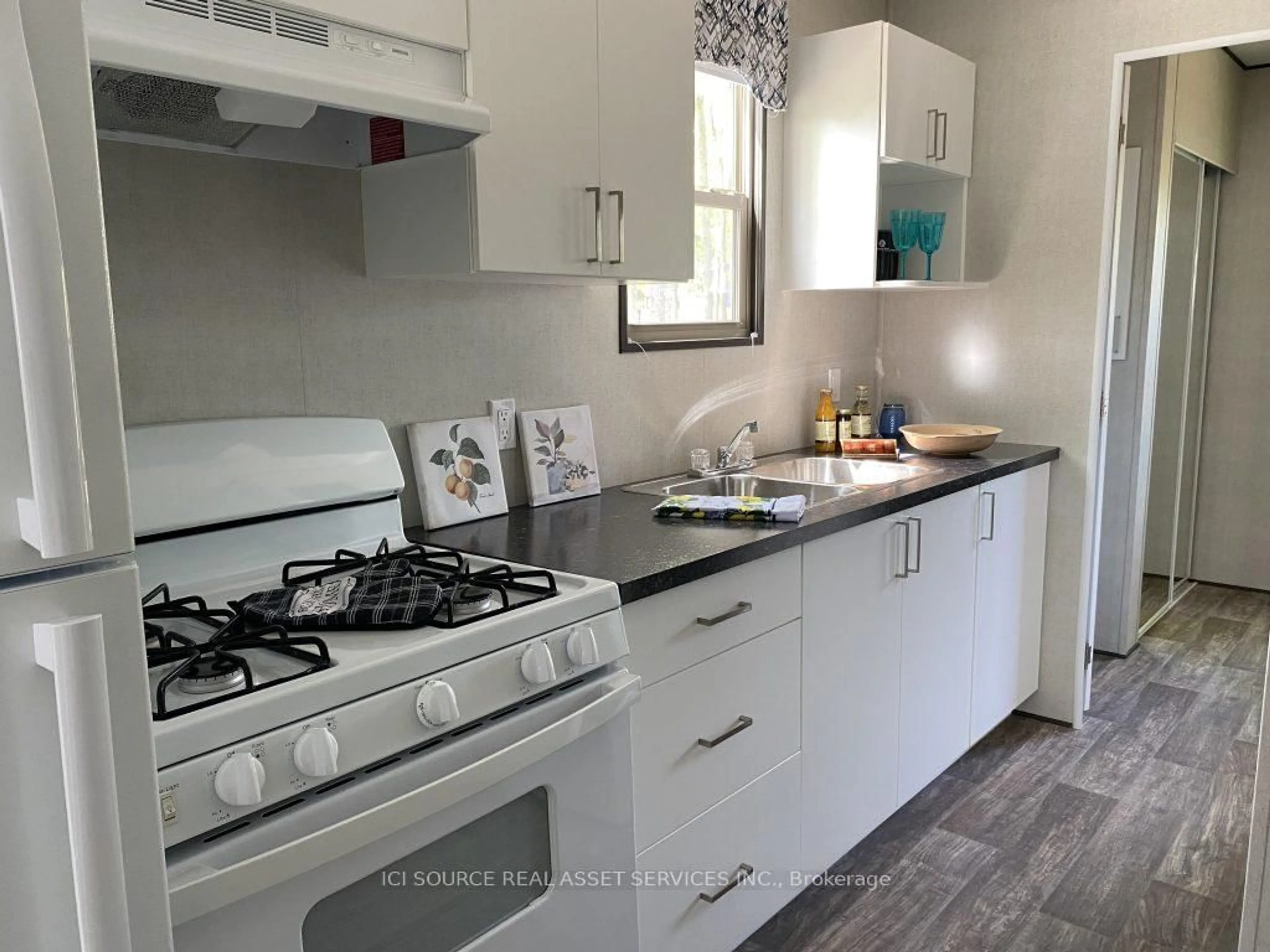 Standard kitchen, unknown for 1235 Villiers Line #RL031, Otonabee-South Monaghan Ontario K0L 2G0