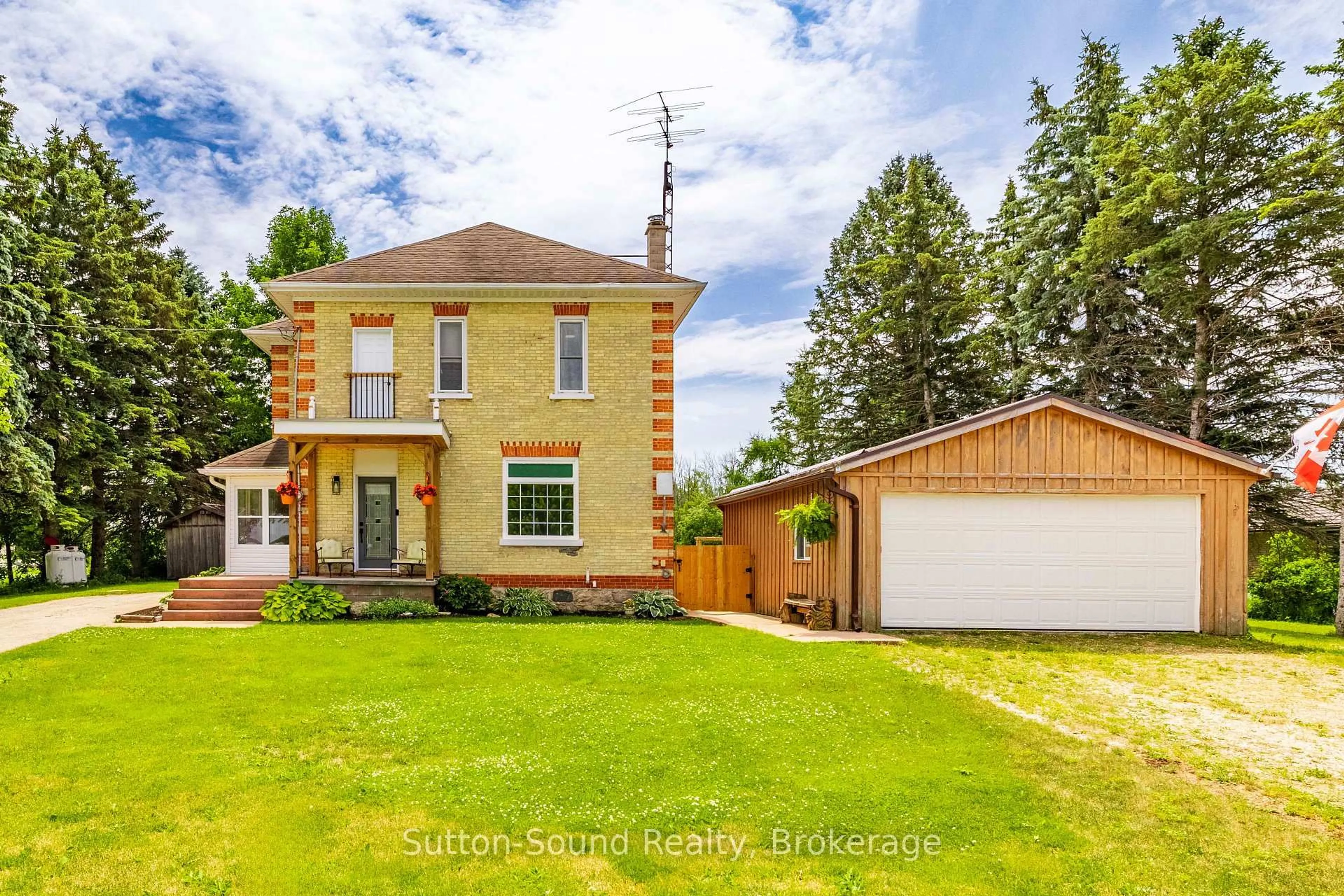 A pic from outside/outdoor area/front of a property/back of a property/a pic from drone, street for 347 Bruce 40 Rd, Arran-Elderslie Ontario N0H 1L0