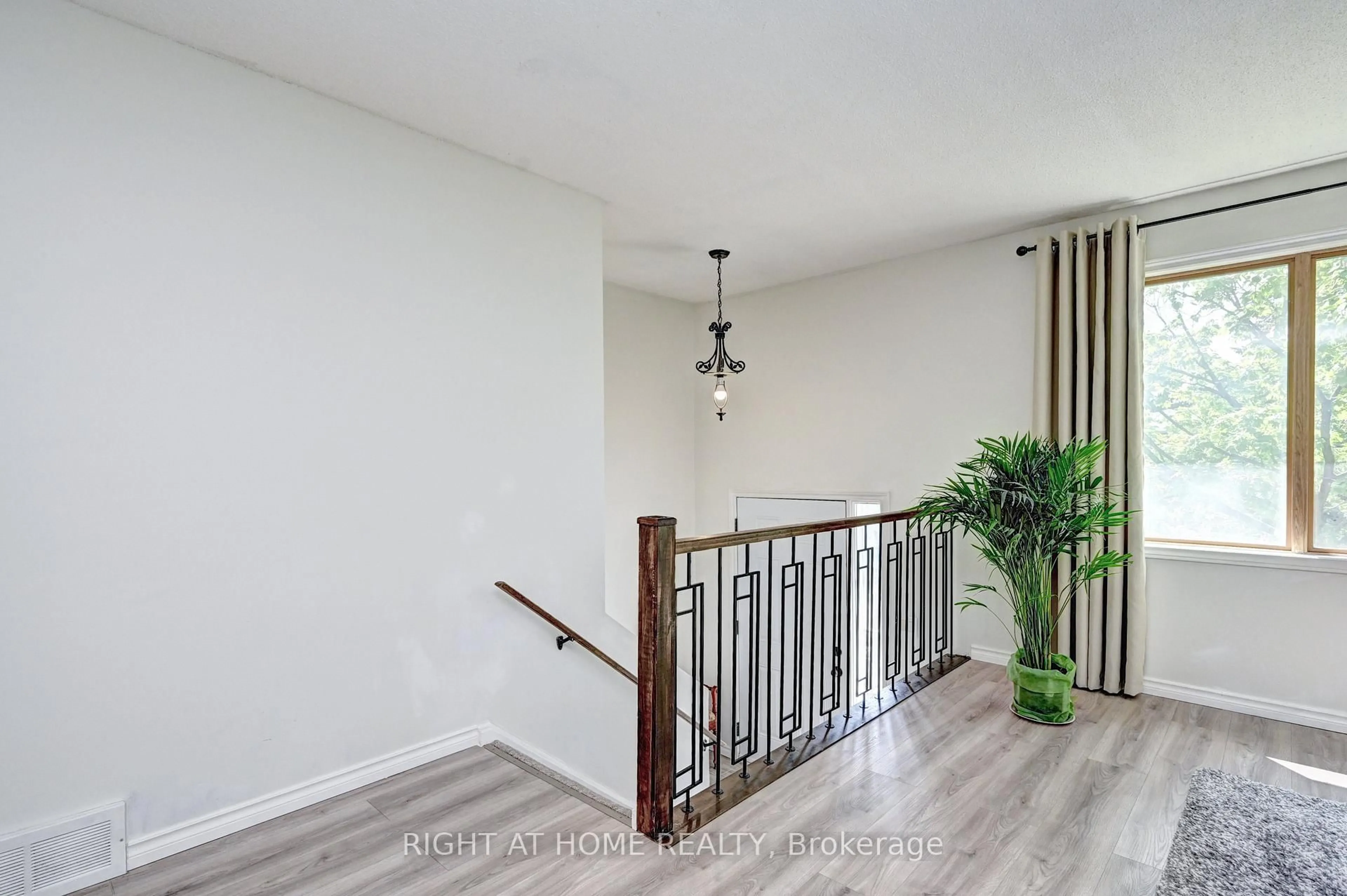 Unknown for 92 Pinemeadow Cres, Waterloo Ontario N2T 1A7
