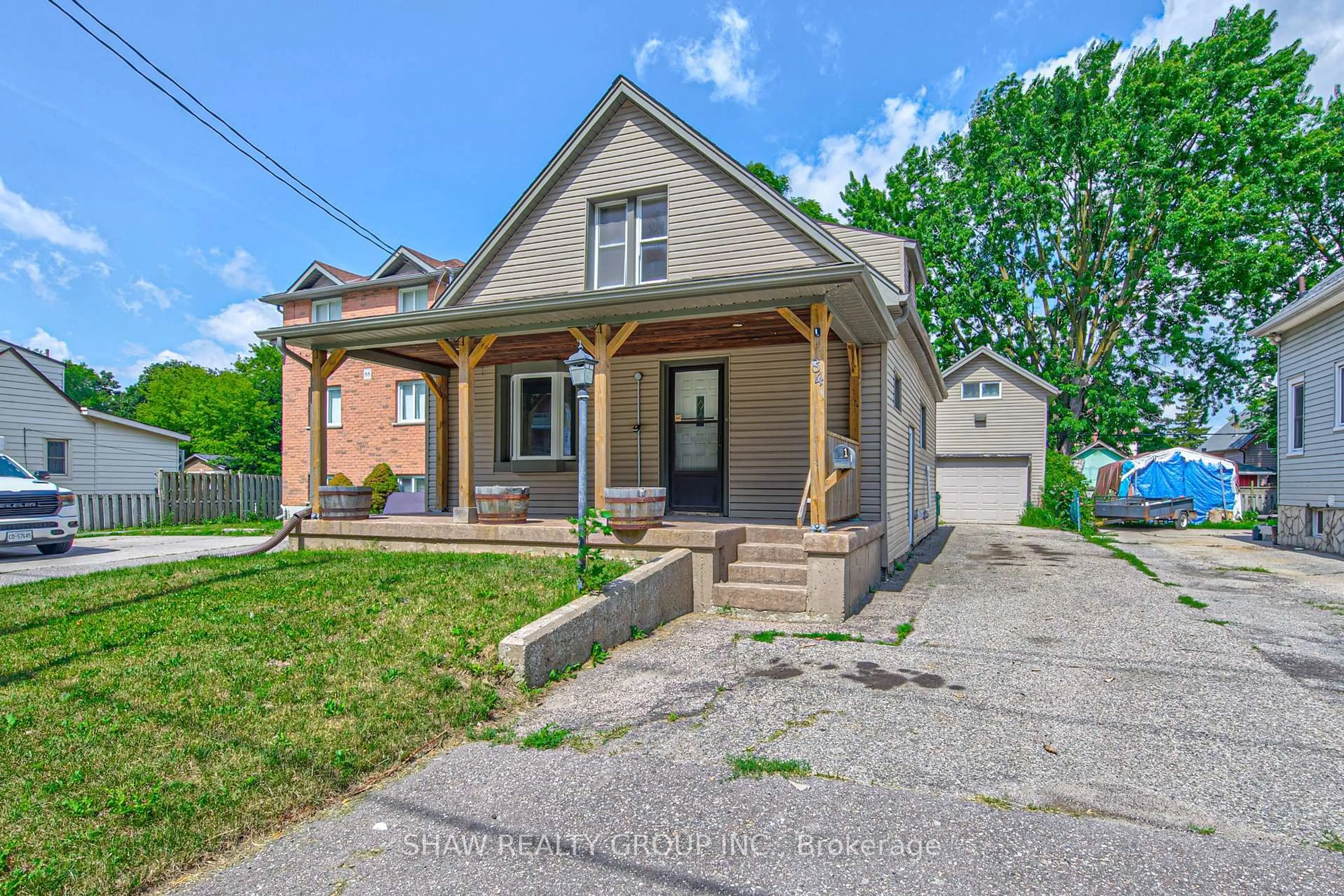 Home with brick exterior material, street for 84 Franklin St, Kitchener Ontario N2C 1R4