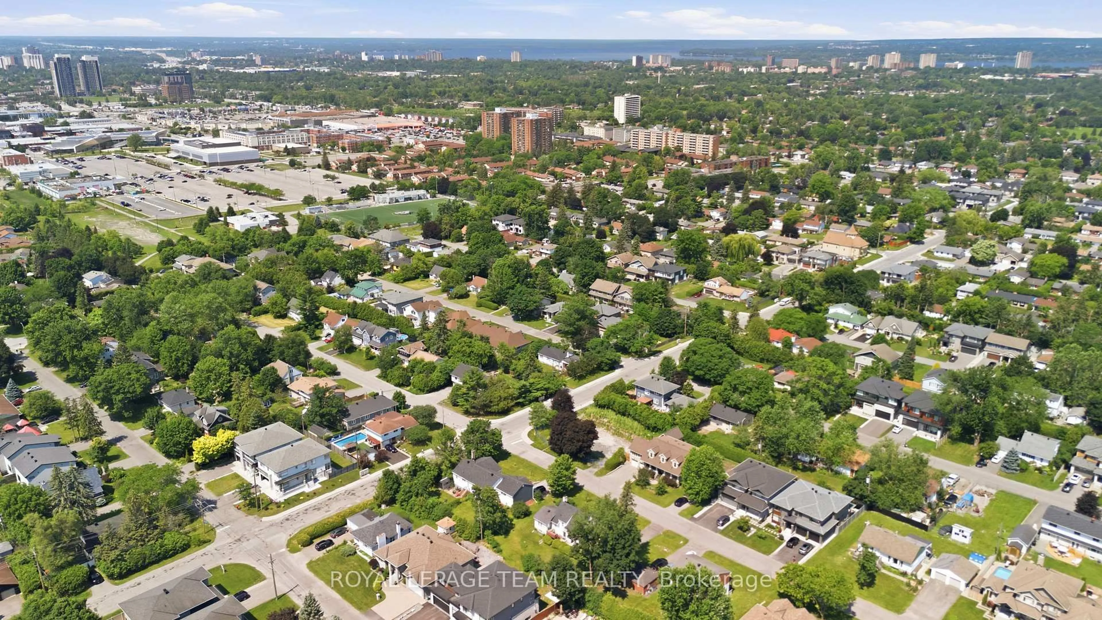 A pic from outside/outdoor area/front of a property/back of a property/a pic from drone, street for 84 Rita Ave, Ottawa Ontario K2G 2H1