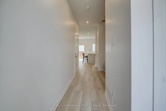 416 Dundas St #14, Cambridge 5