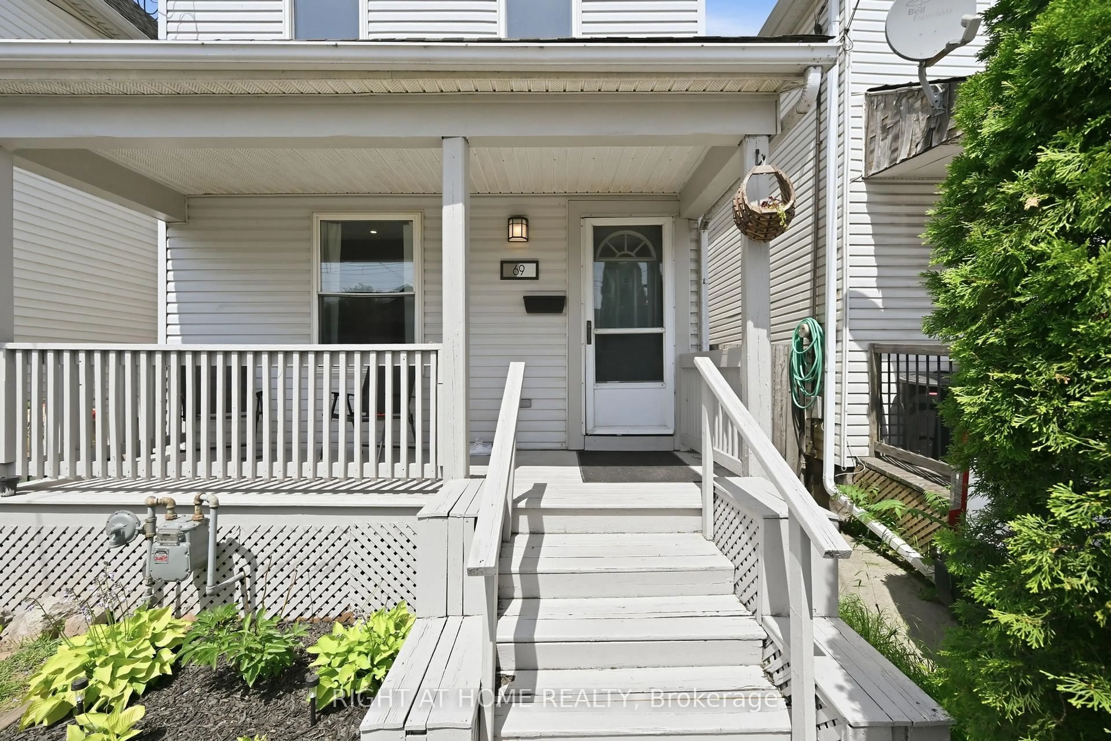 Unknown for 69 Hillyard St, Hamilton Ontario L8L 6B3