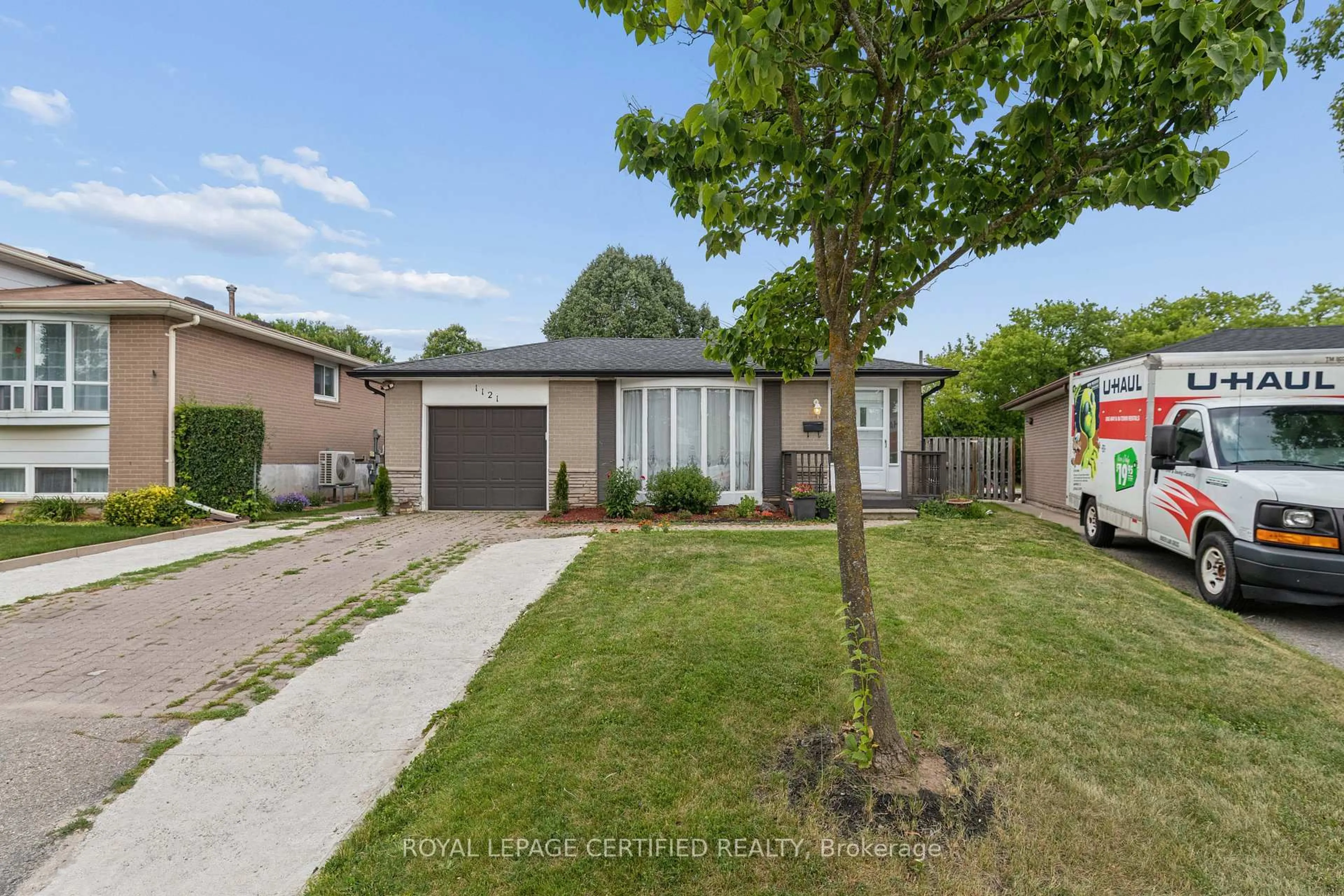 Unknown for 1121 Valentine Dr, Cambridge Ontario N2H 2N9