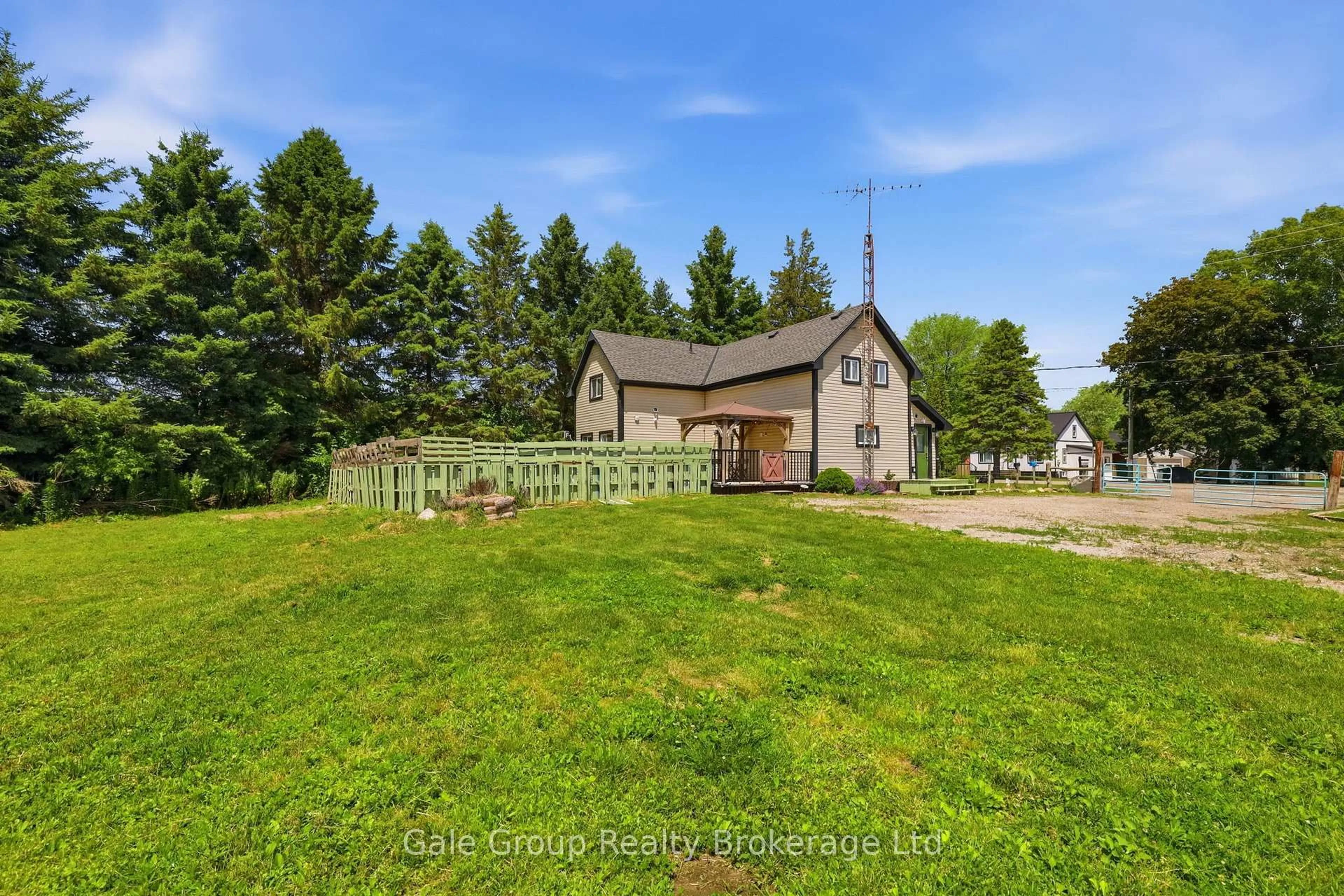 A pic from outside/outdoor area/front of a property/back of a property/a pic from drone, unknown for 853 Norfolk County 28 Rd, Norfolk Ontario N0E 1G0