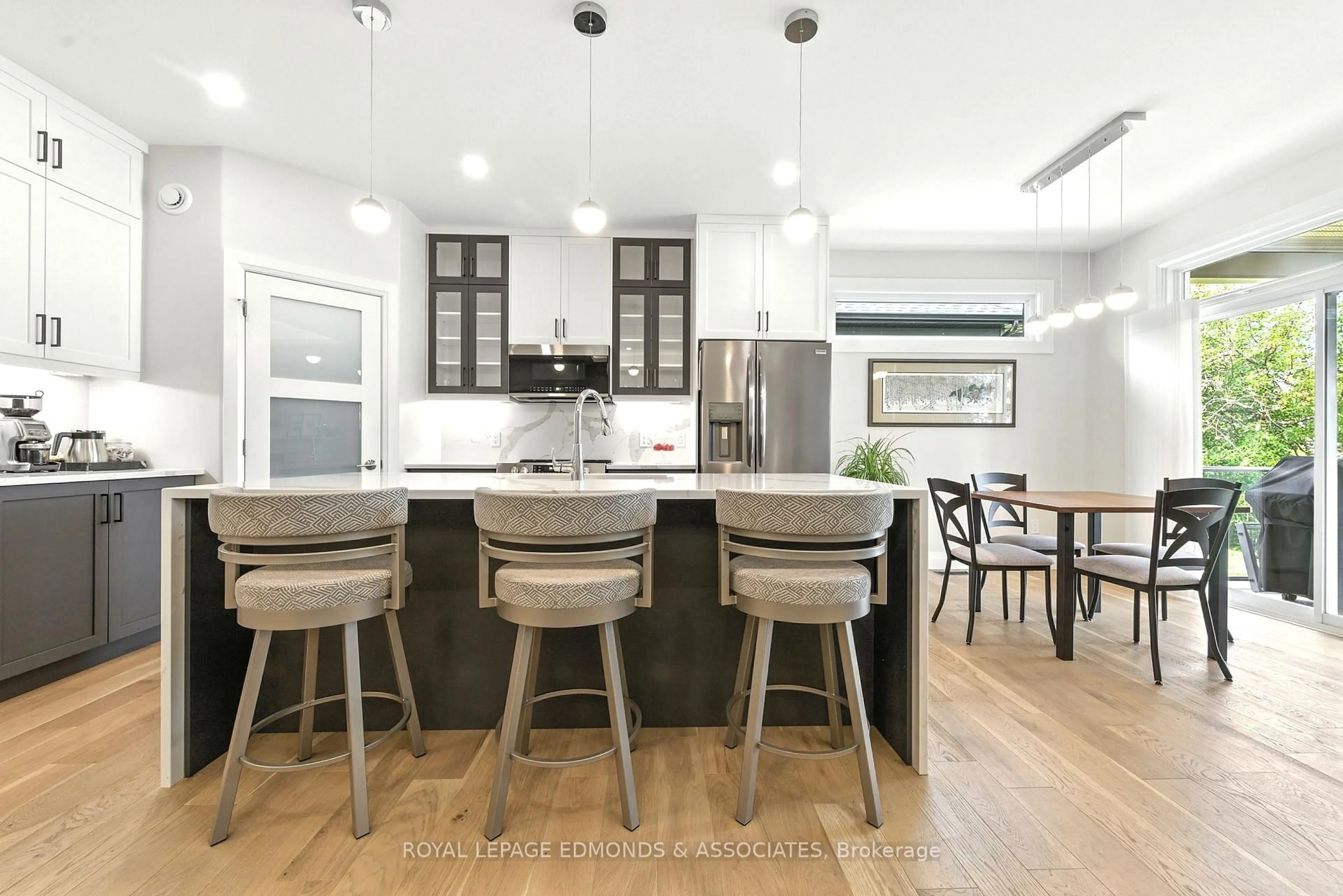 Open concept kitchen, unknown for 517 Sydenham St, Pembroke Ontario K8A 8K5