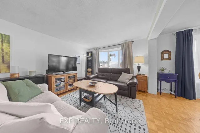 396 Hatfield Cres, Orleans 5