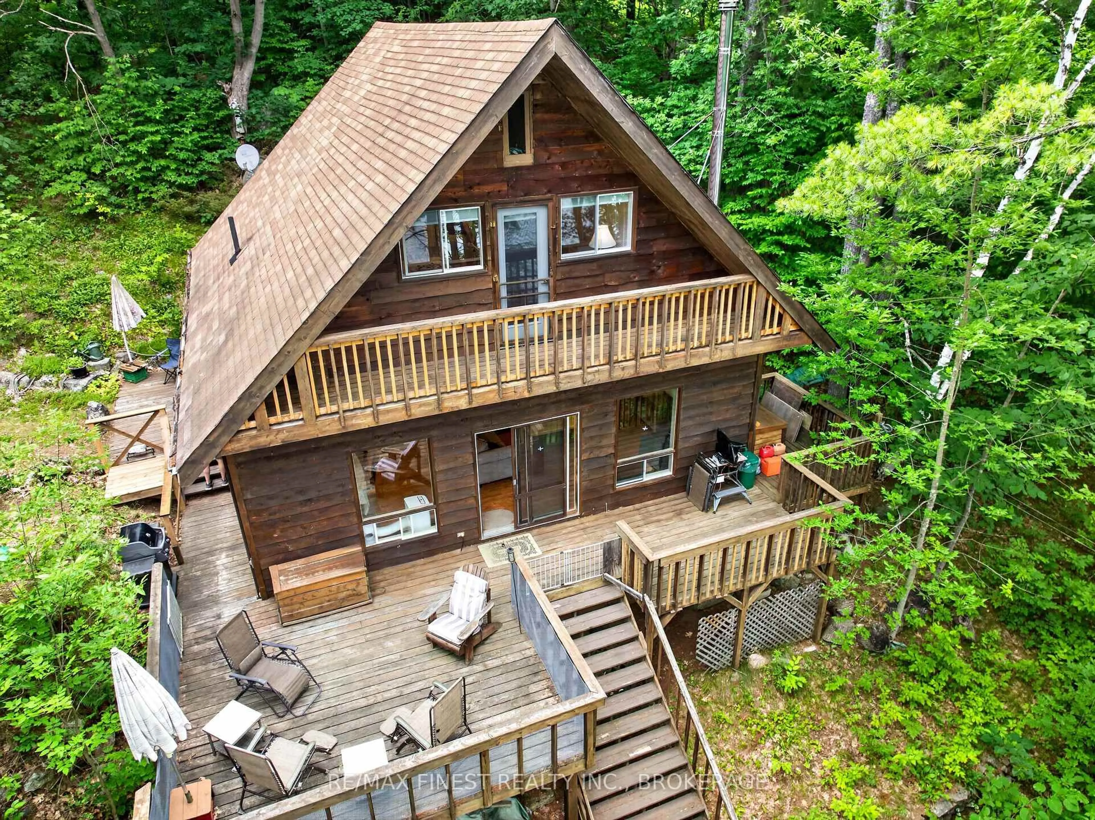 A pic from outside/outdoor area/front of a property/back of a property/a pic from drone, unknown for 1218 Richmond Lane, Parham Ontario K0H 2K0