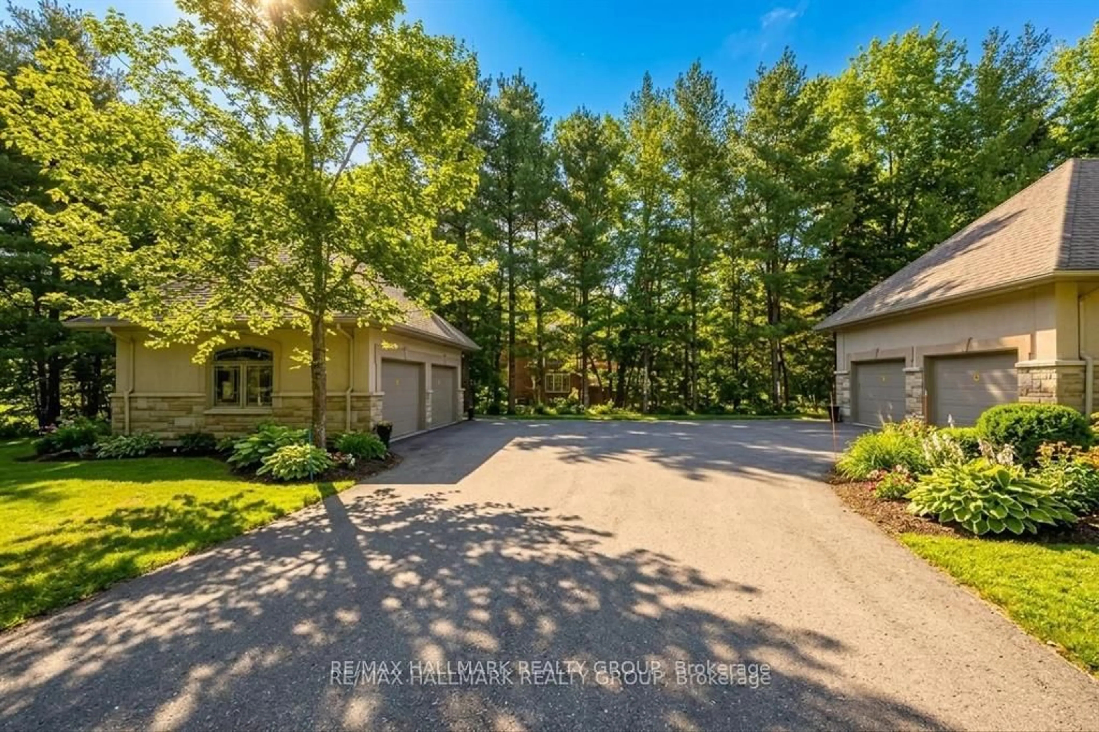 A pic from outside/outdoor area/front of a property/back of a property/a pic from drone, forest/trees view for 5800 Queenscourt Cres, Ottawa Ontario K4M 1K3