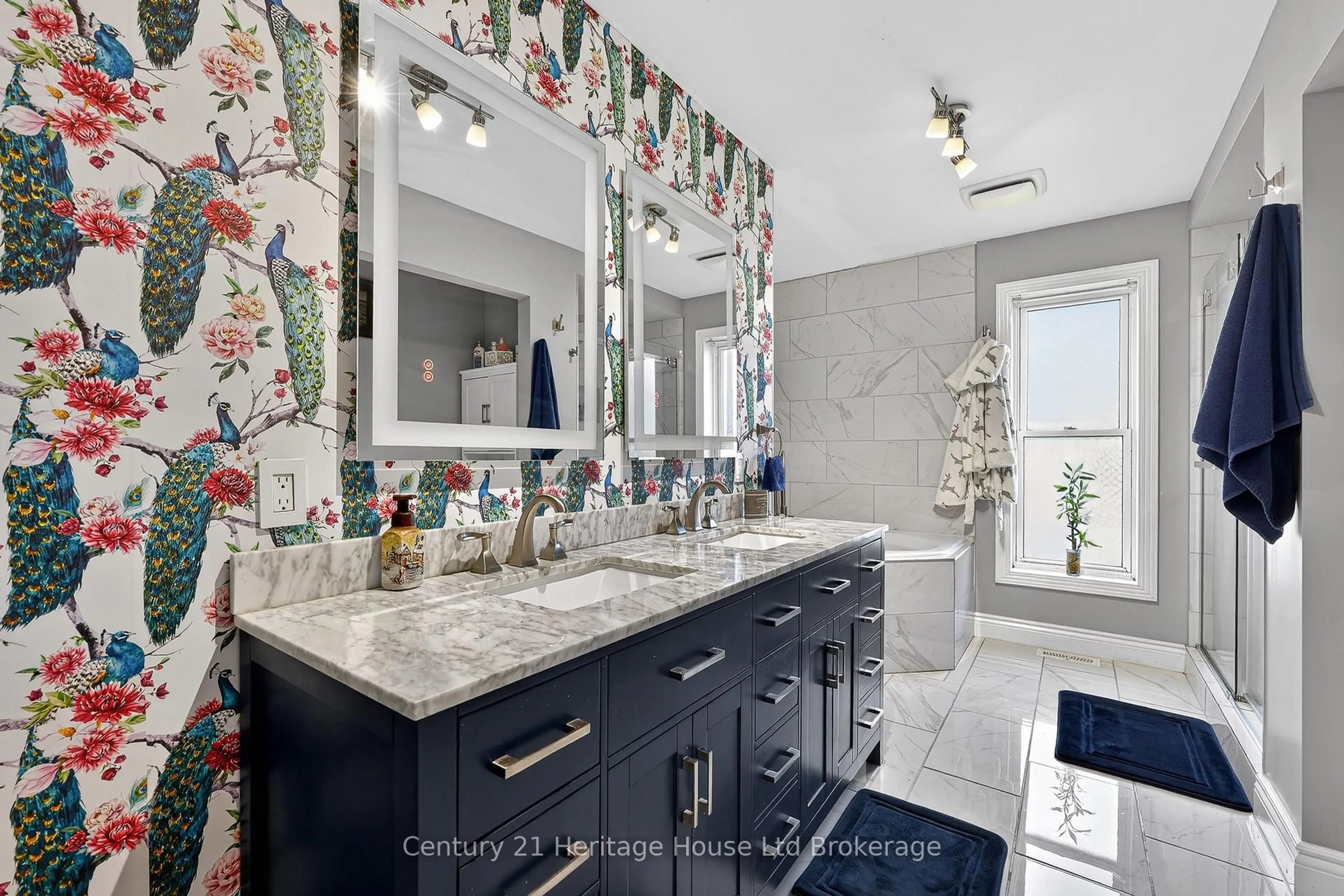 Contemporary bathroom, ceramic/tile floor for 9 West St, Norwich Ontario N0J 1X0