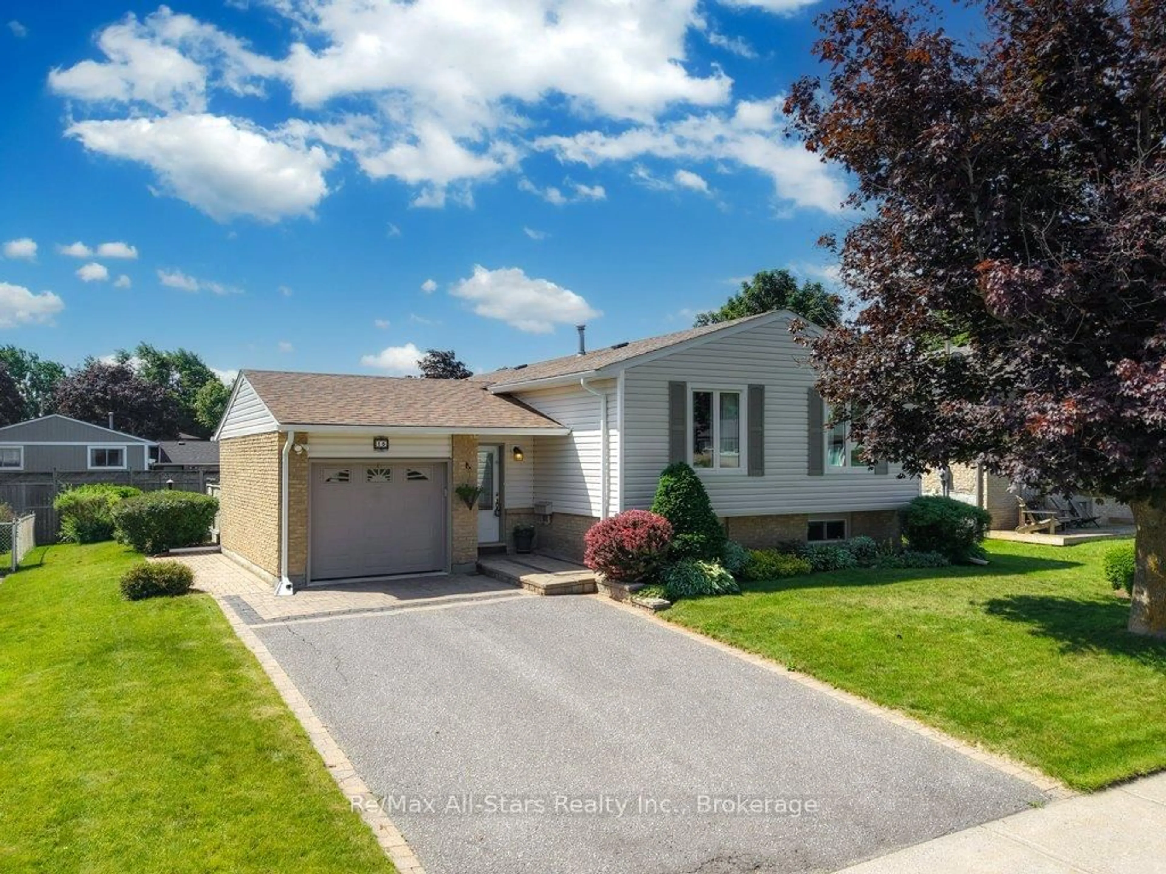 Home with vinyl exterior material, street for 15 Edwin St, Kawartha Lakes Ontario K9V 4X9