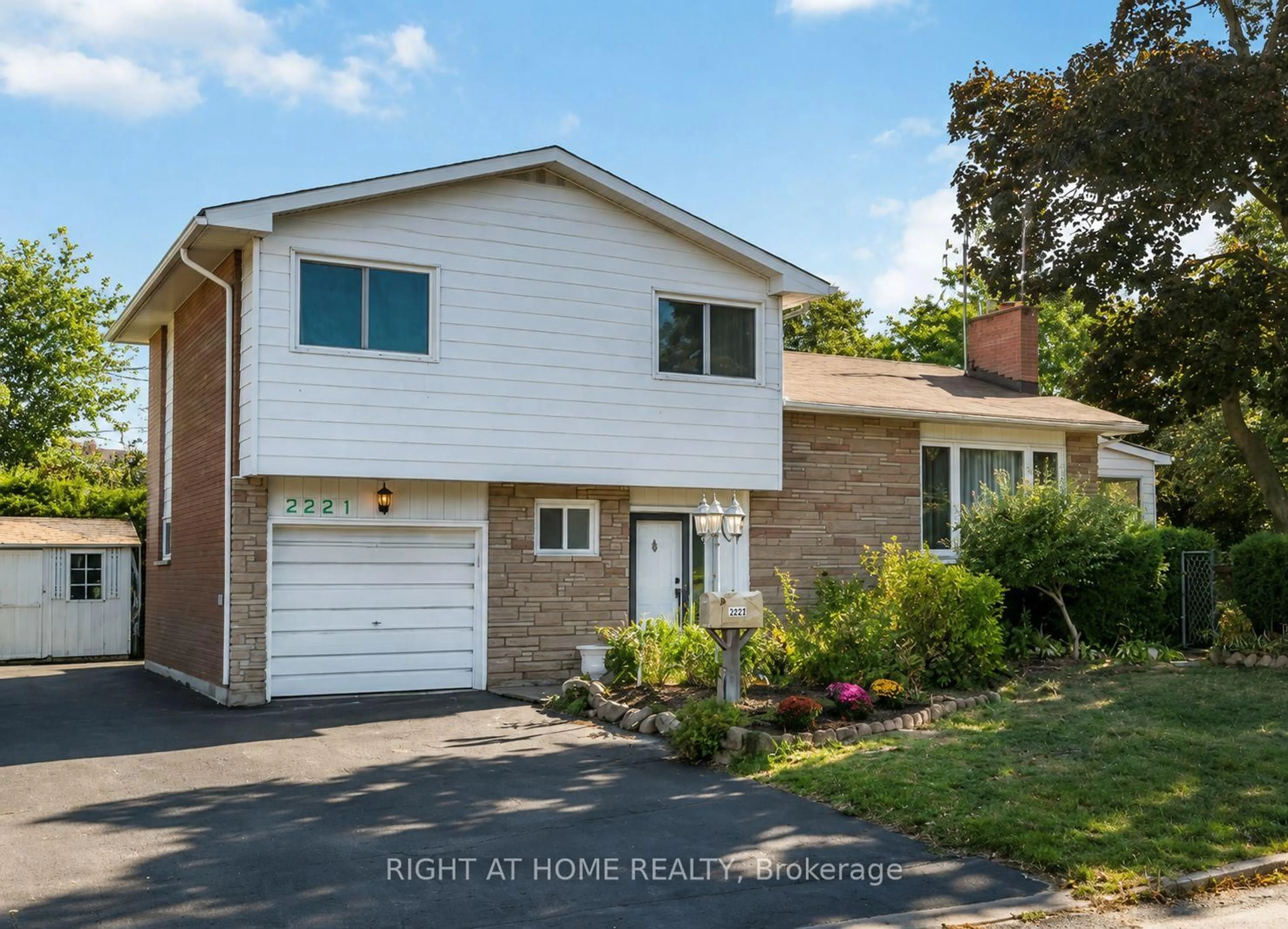 Home with brick exterior material, street for 2221 Circle Pl, Ottawa Ontario K1G 3E2