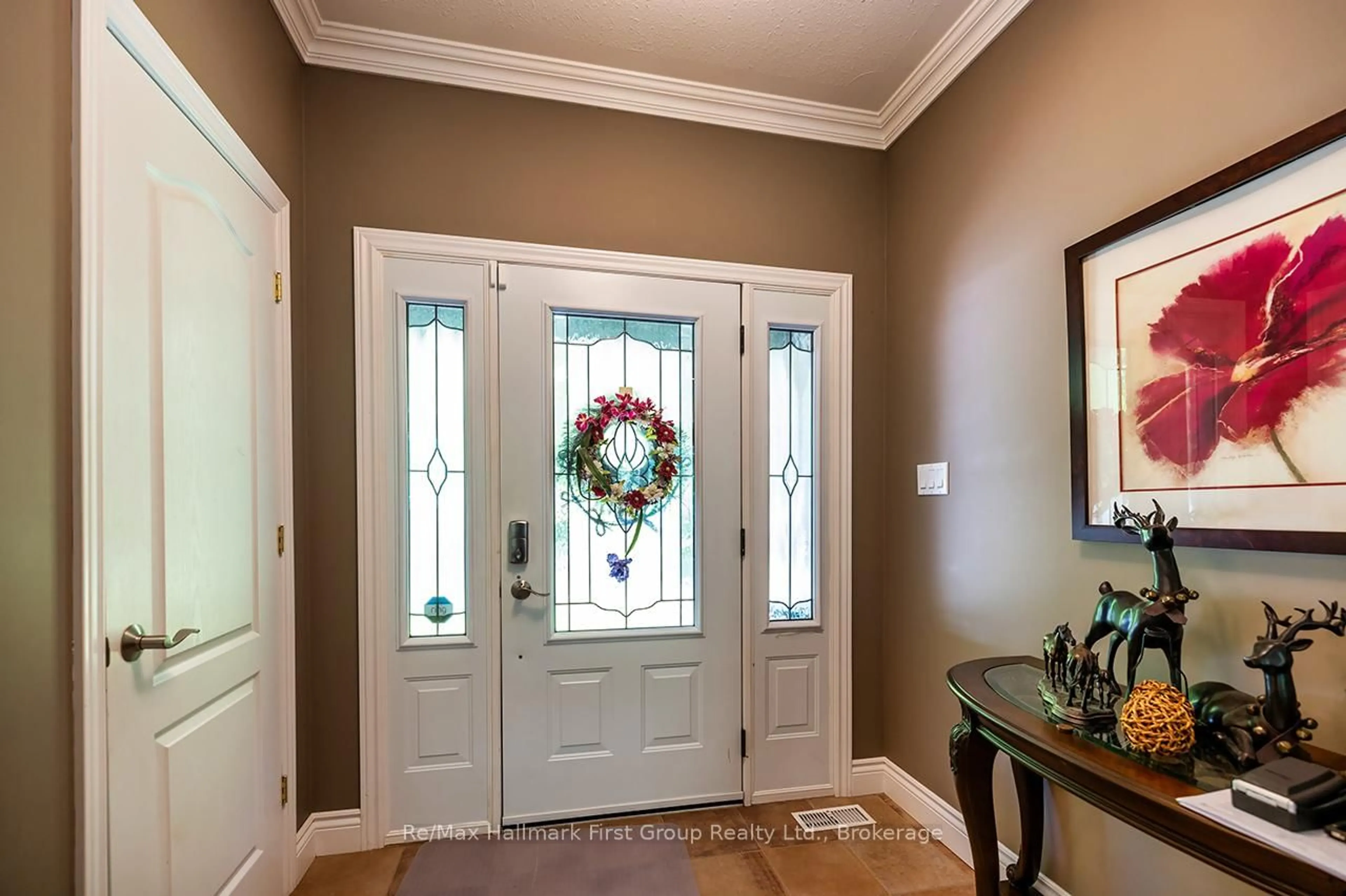 Indoor entryway for 9794 Walker Rd, Port Hope Ontario L0A 1B0