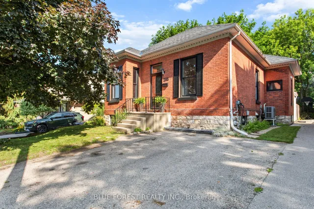 295 Buller St, Woodstock