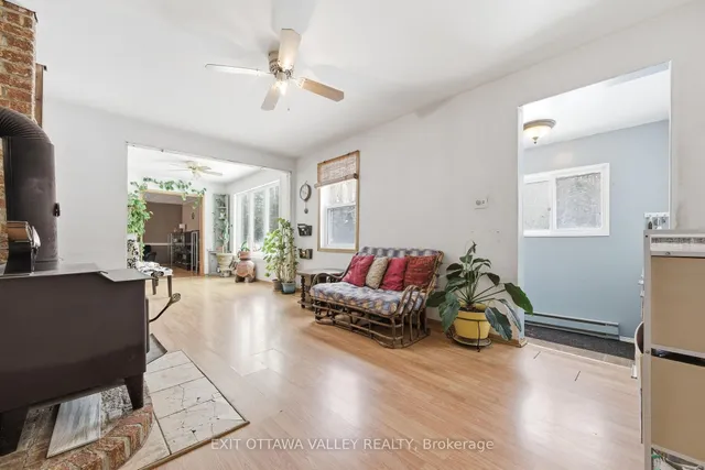 32848 Highway 17 Highway, Deep River 5