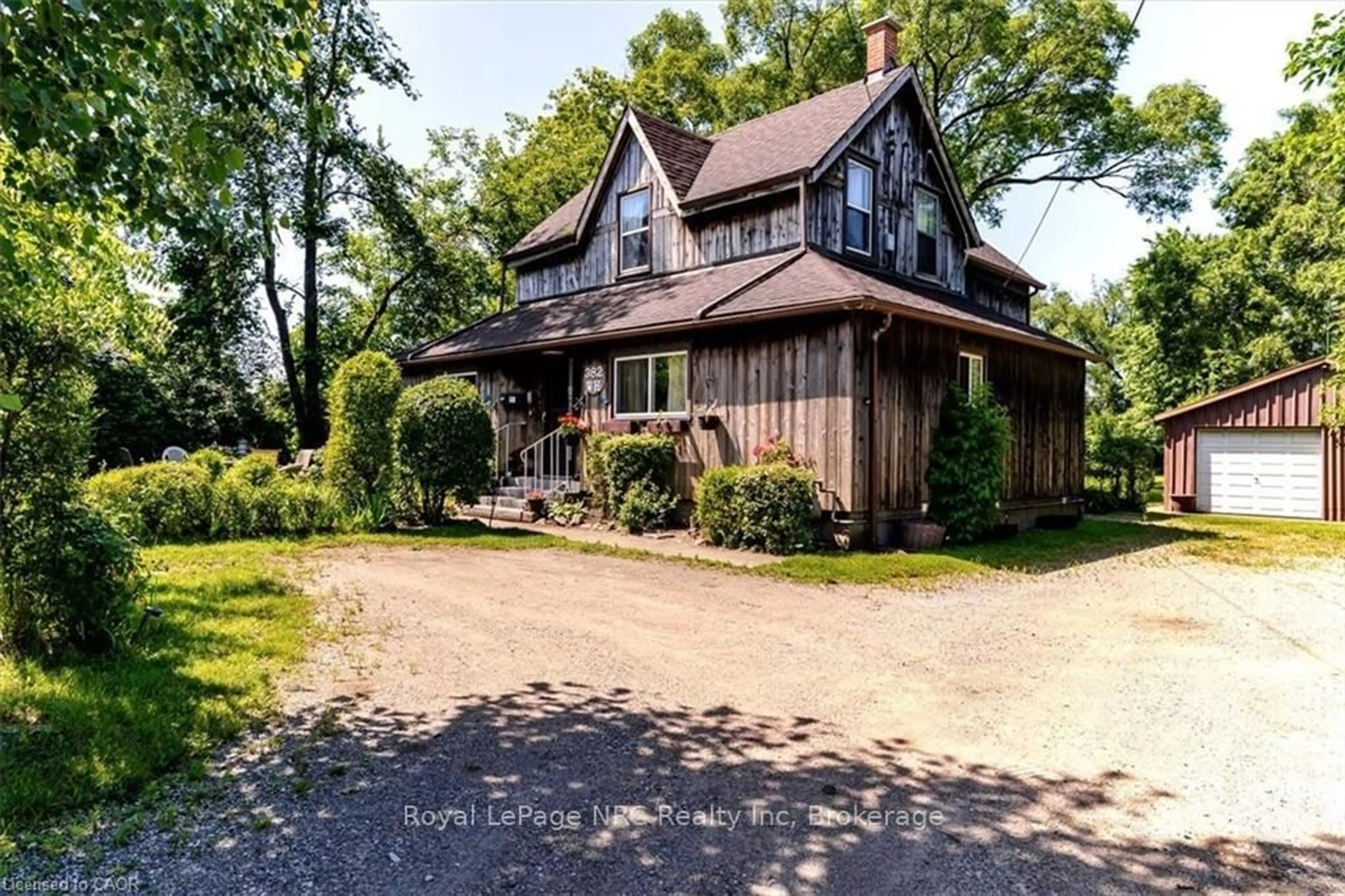 Unknown for 382 Beach Blvd, Hamilton Ontario L8H 6W7