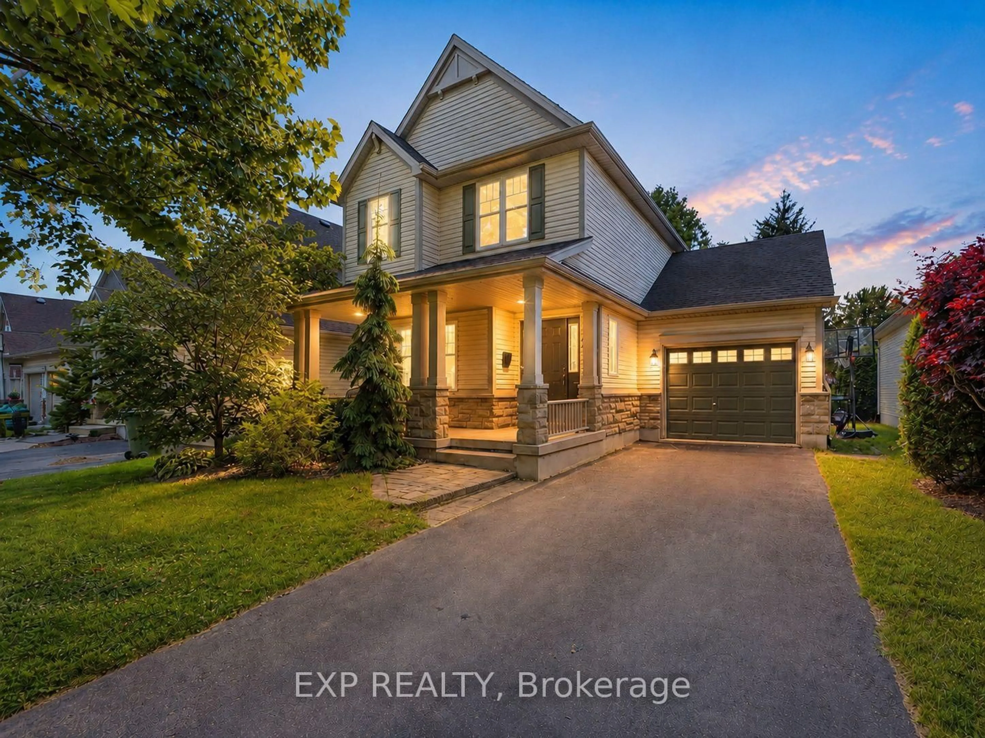 Home with brick exterior material, street for 29 Augusta Cres, St. Thomas Ontario N5R 6J8