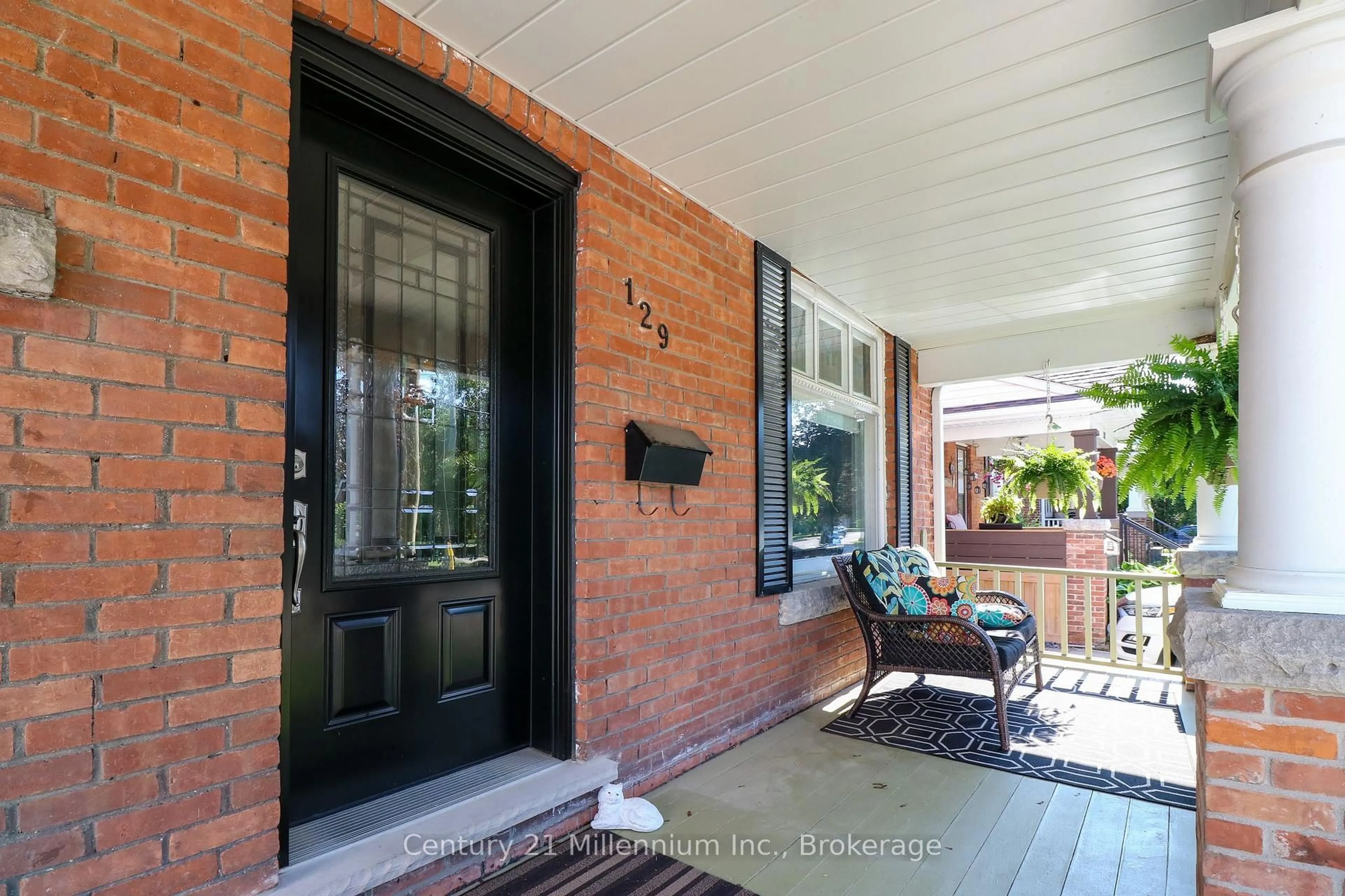Unknown for 129 4th St, Owen Sound Ontario N4K 3J8